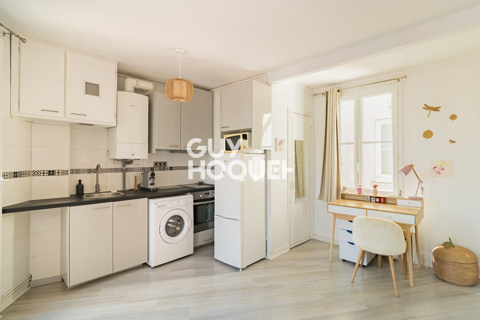 Studio Lumineux avec Balcon et Vue Dégagée - Rue du Poteau