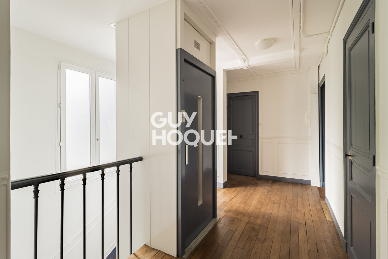 Vendu Loué - Magnifque appartement ancien - Dernier étage