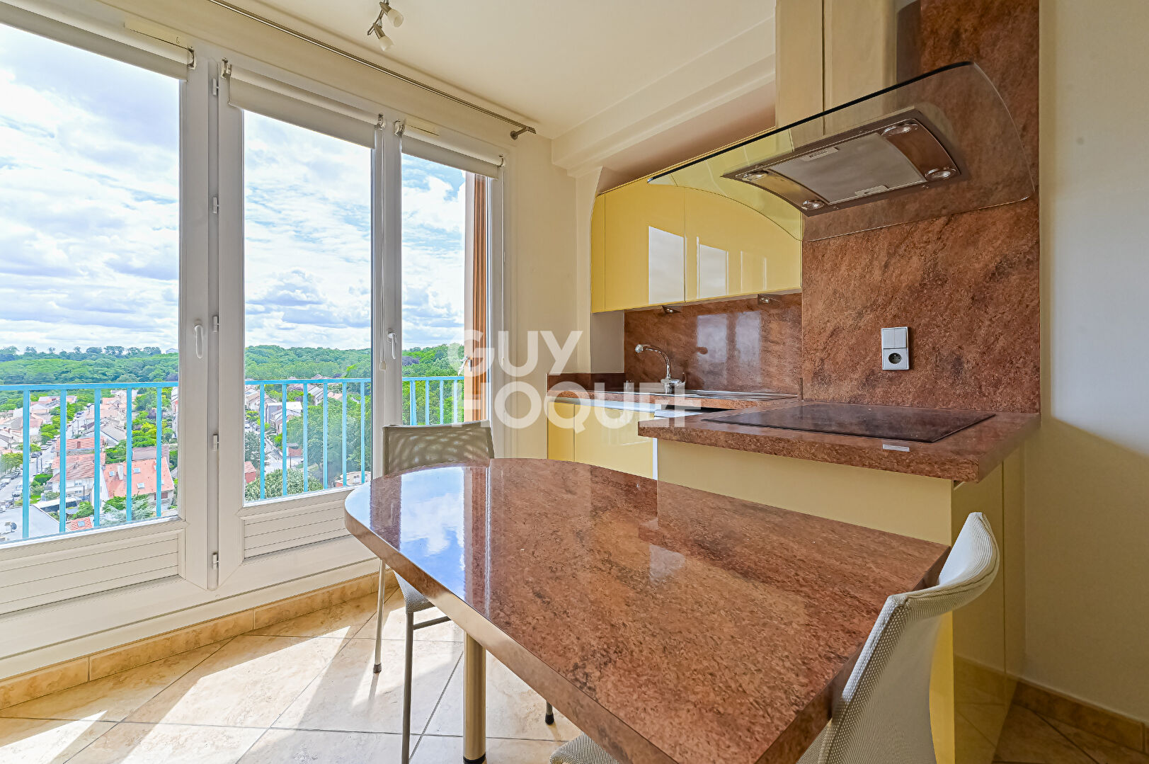 Appartement 5 pièces 103 m² avec vue dégagée