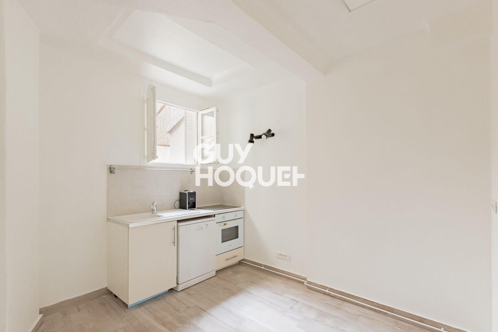 Appartement Rue des Cloys-  3 pièces - 39 m2