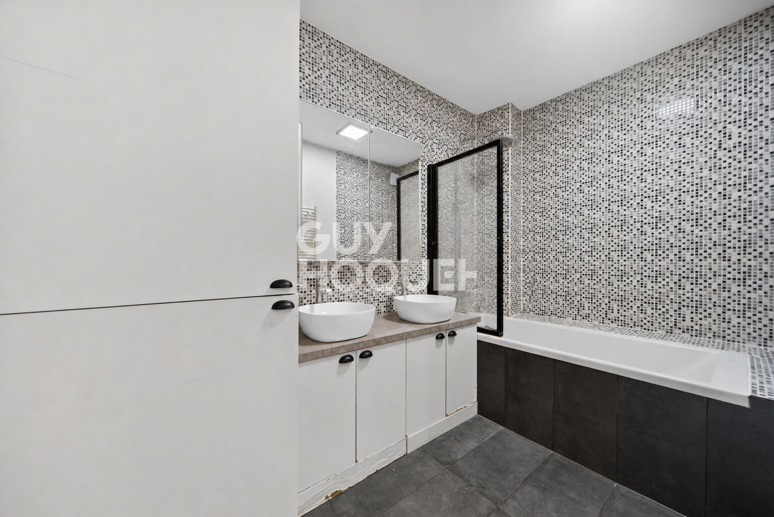Appartement Paris 5 pièce(s) 101 m2