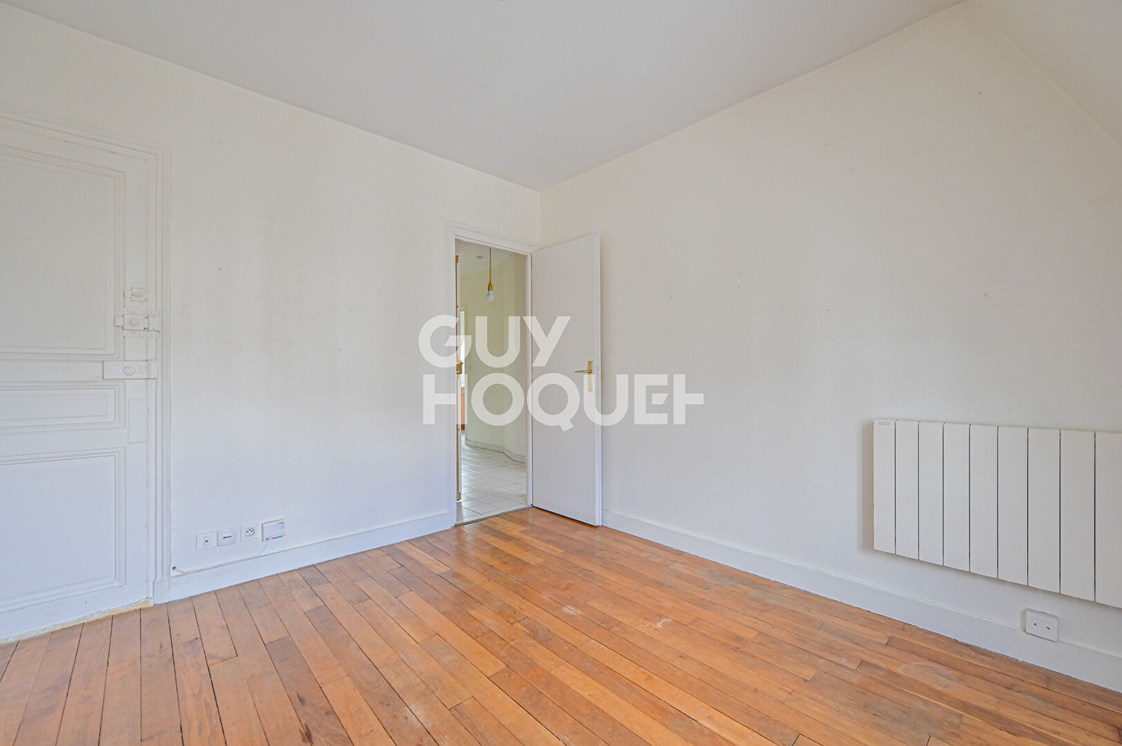 2 PIECES - DERNIER ETAGE ASCENSEUR - 38m2