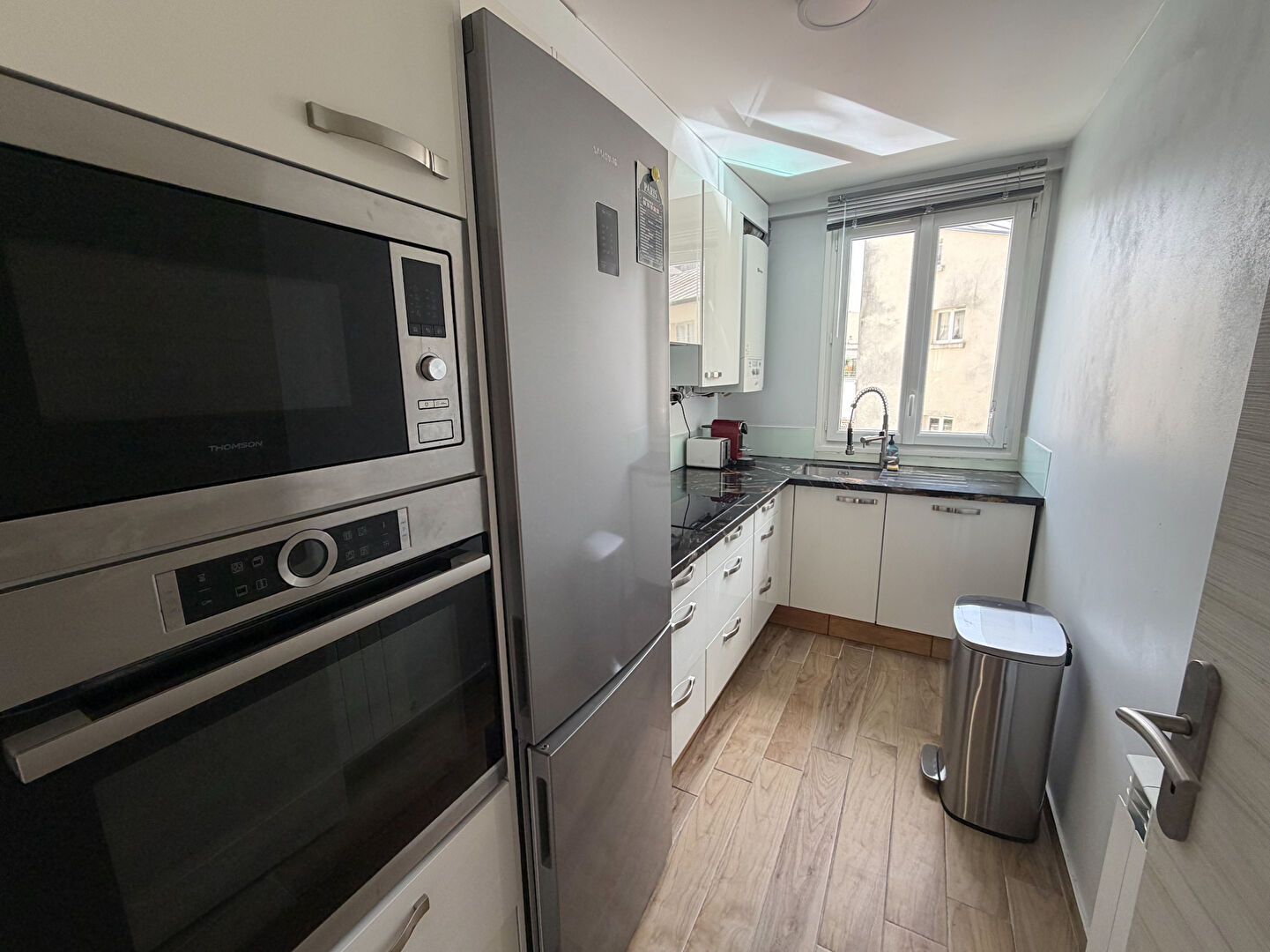 Appartement  3 pièce(s) 71 m2 - 75011 PARIS