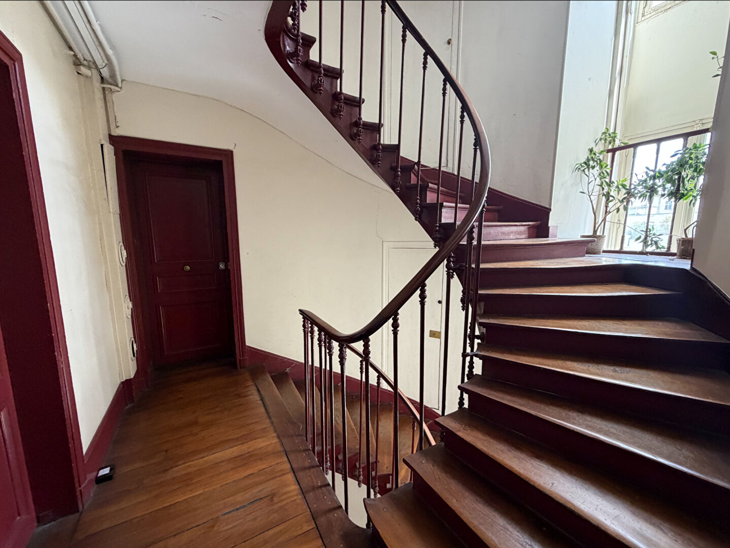 Appartement  3 pièce(s) 71 m2 - 75011 PARIS