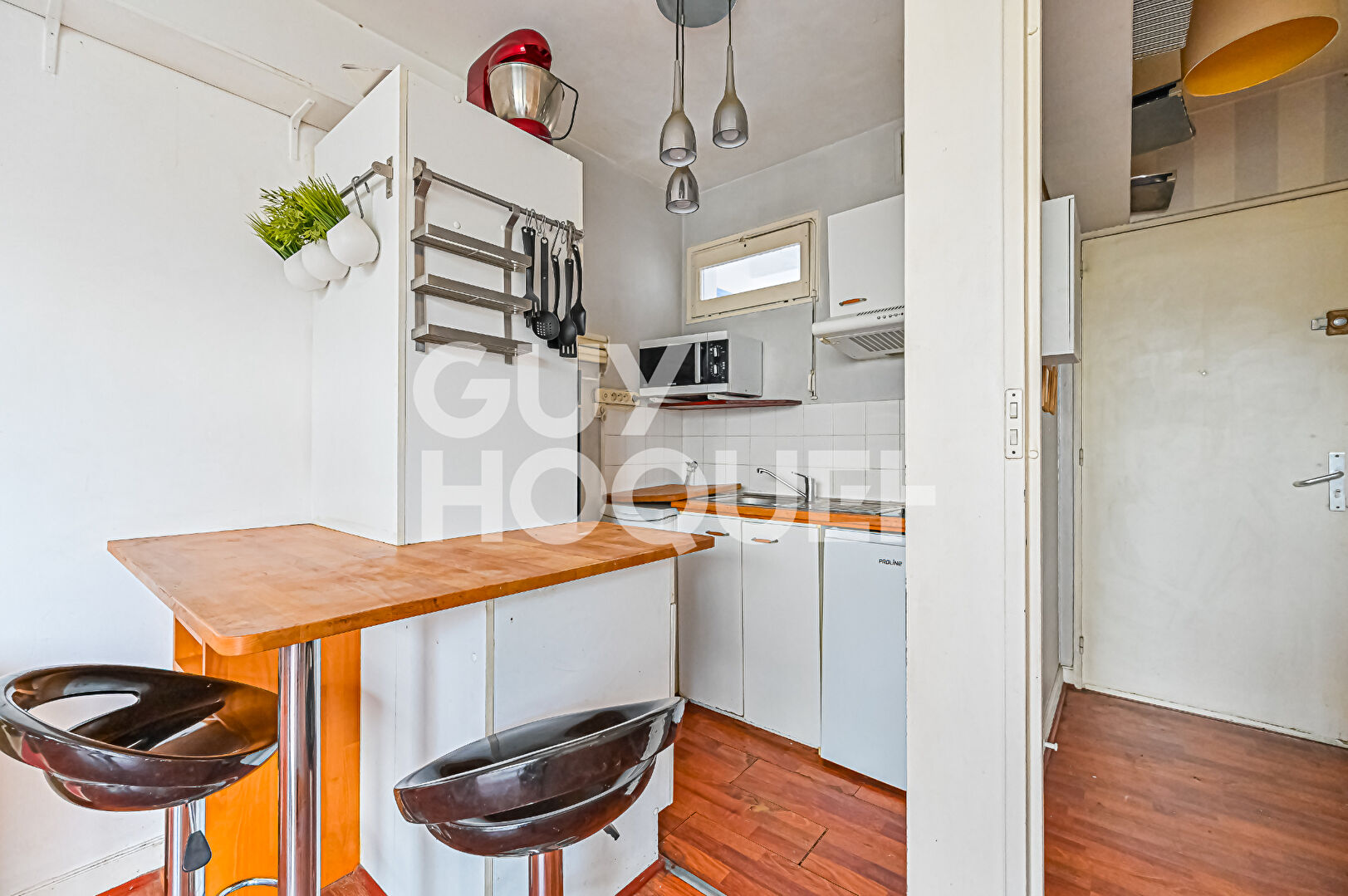 Exclusivité - Studio 25m2 dernier étage Philippe Auguste / Charonne