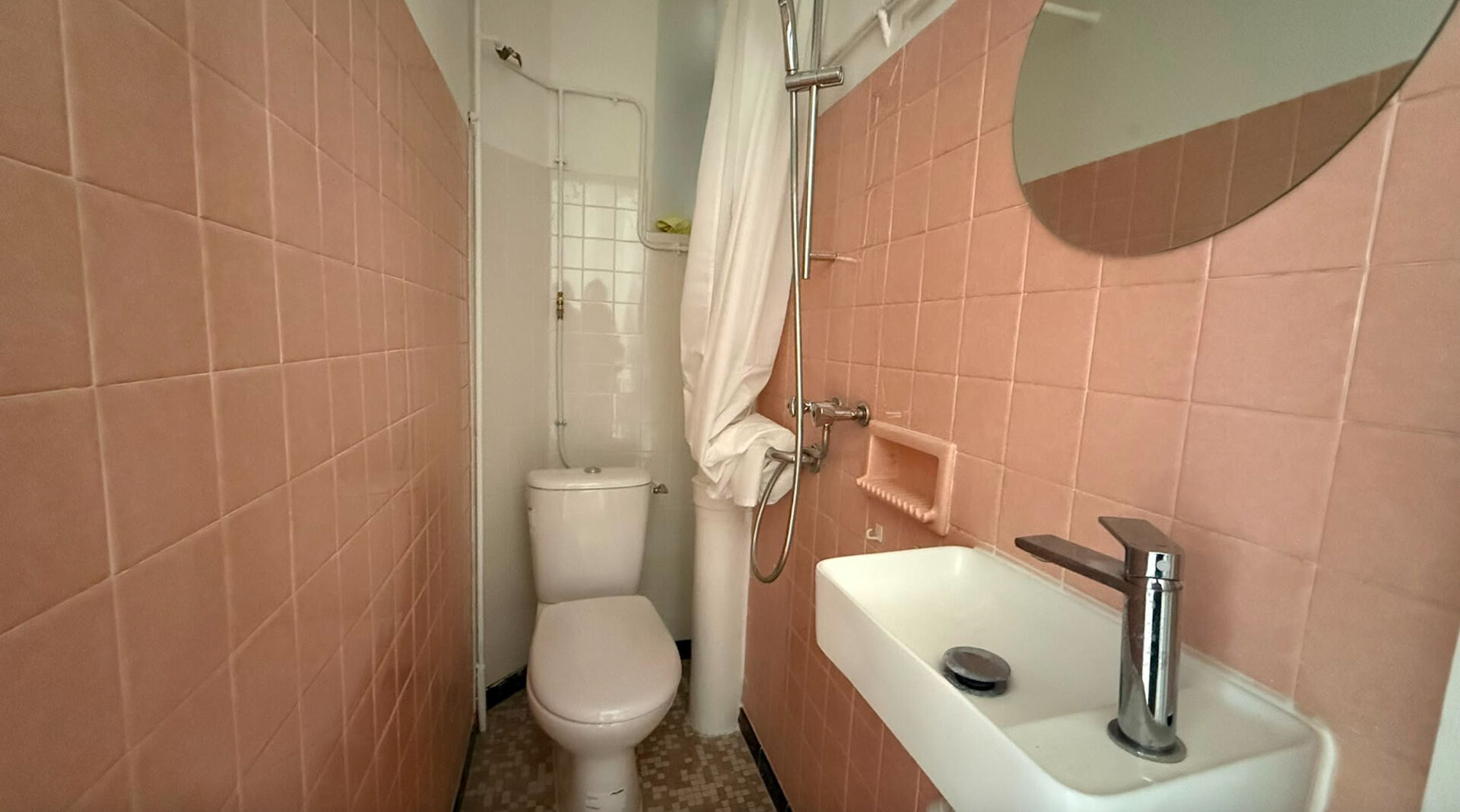Appartement Paris 2 pièces 43 m2 - PARIS 17  GUY MÔQUET
