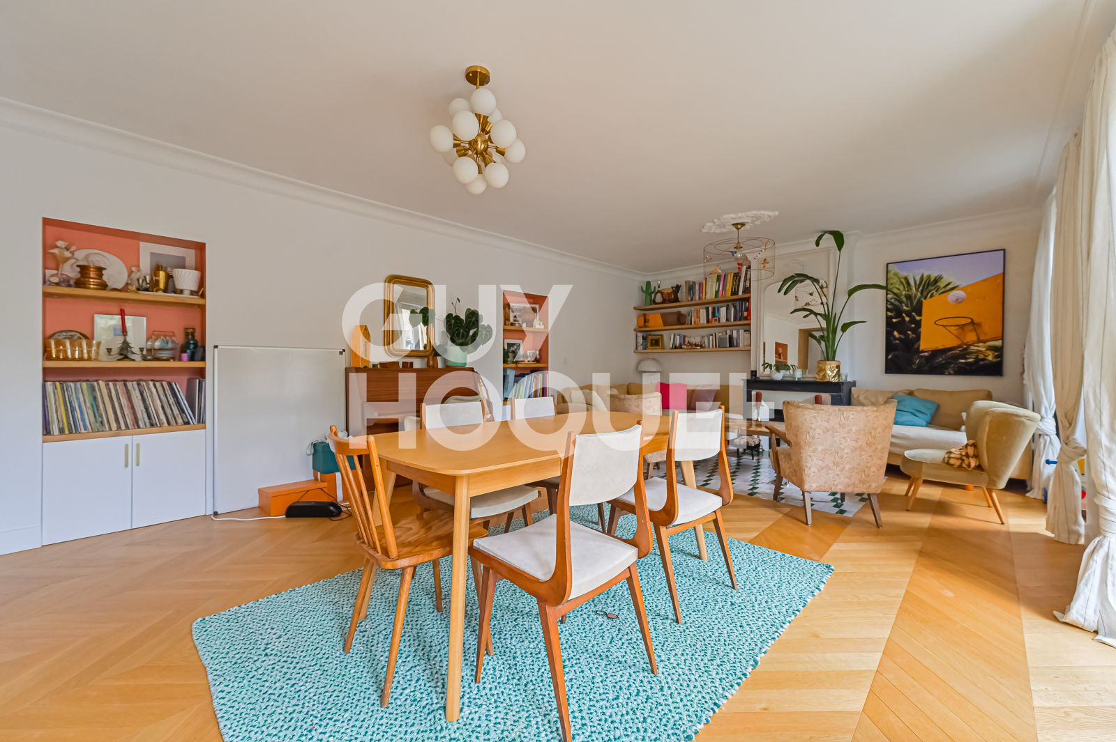 Issy-les-Moulineaux ? Bel appartement familial avec jardin privatif de 45m2.