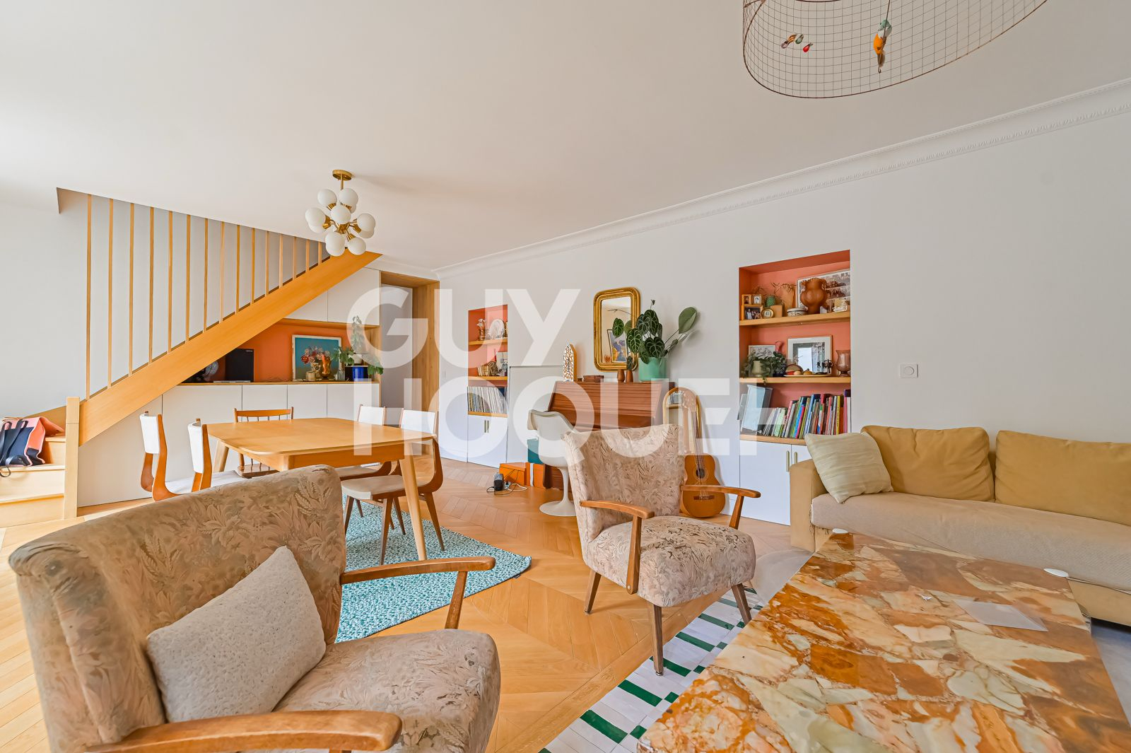 Issy-les-Moulineaux ? Bel appartement familial avec jardin privatif de 45m2.