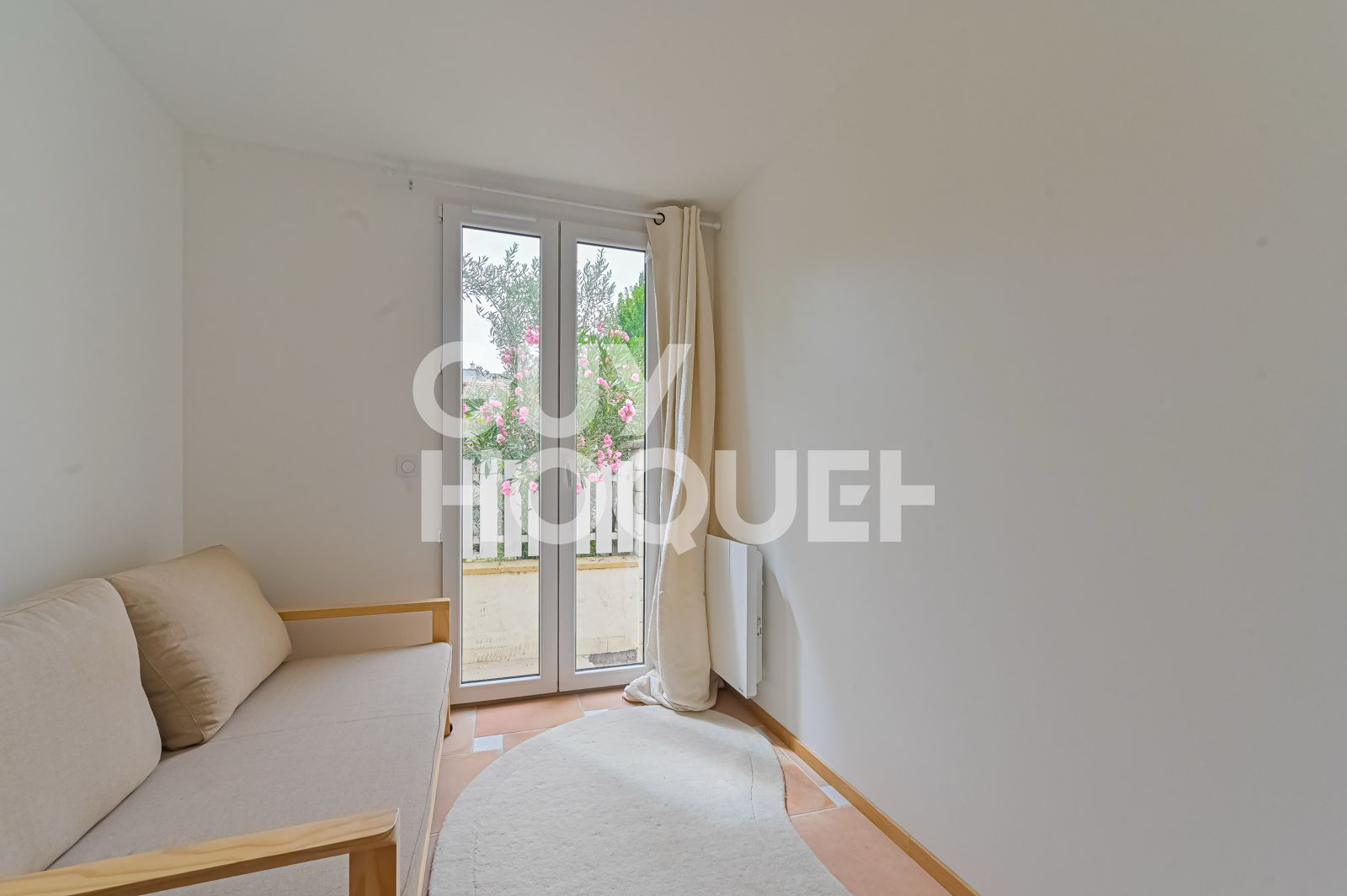 Issy-les-Moulineaux ? Bel appartement familial avec jardin privatif de 45m2.