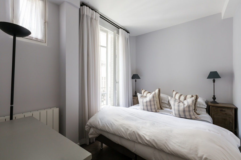 Appartement Paris 2 pièce(s) 55 m2 - Guy-hoquet.com