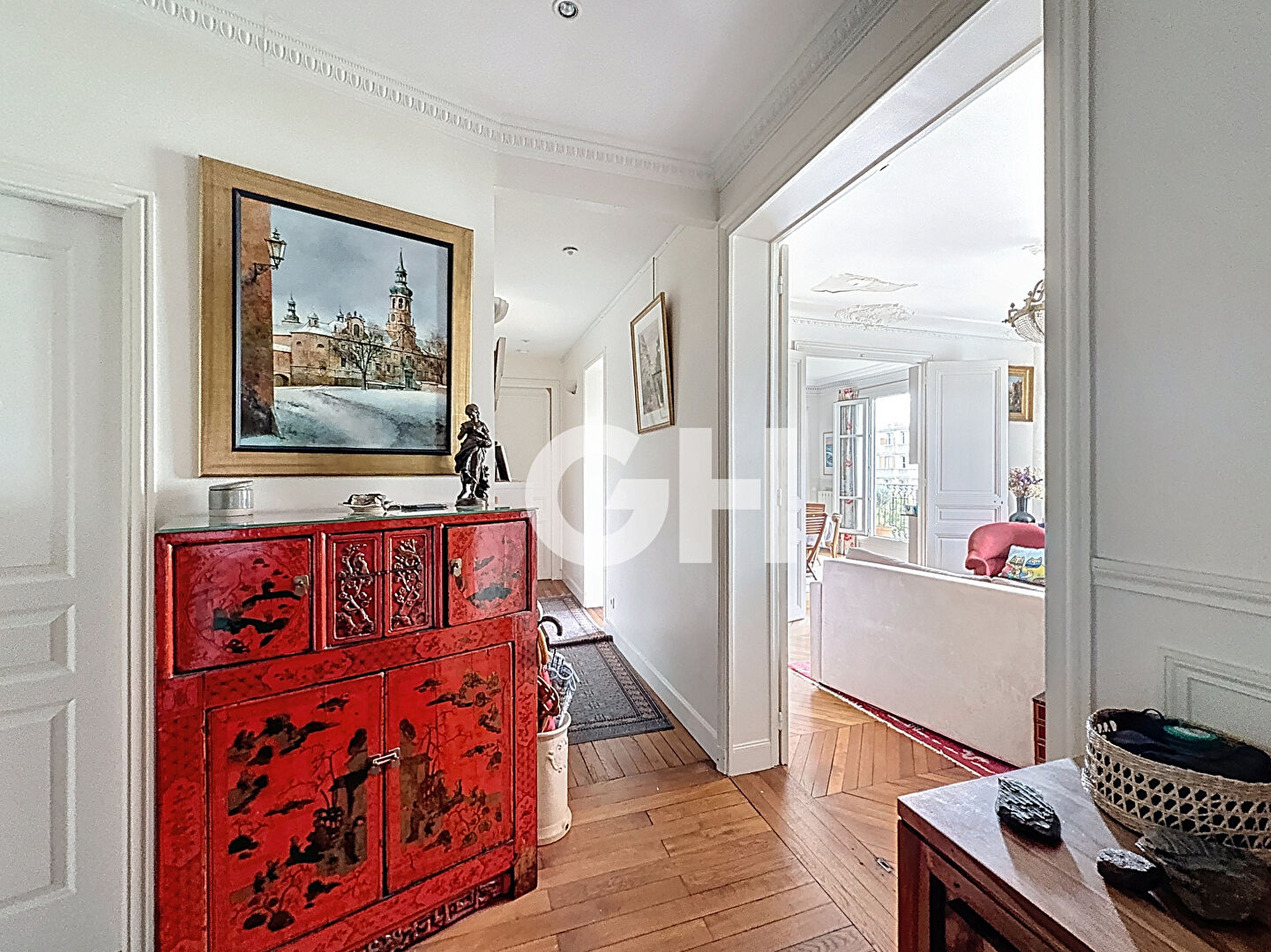 Appartement bourgeois en étage élevé
