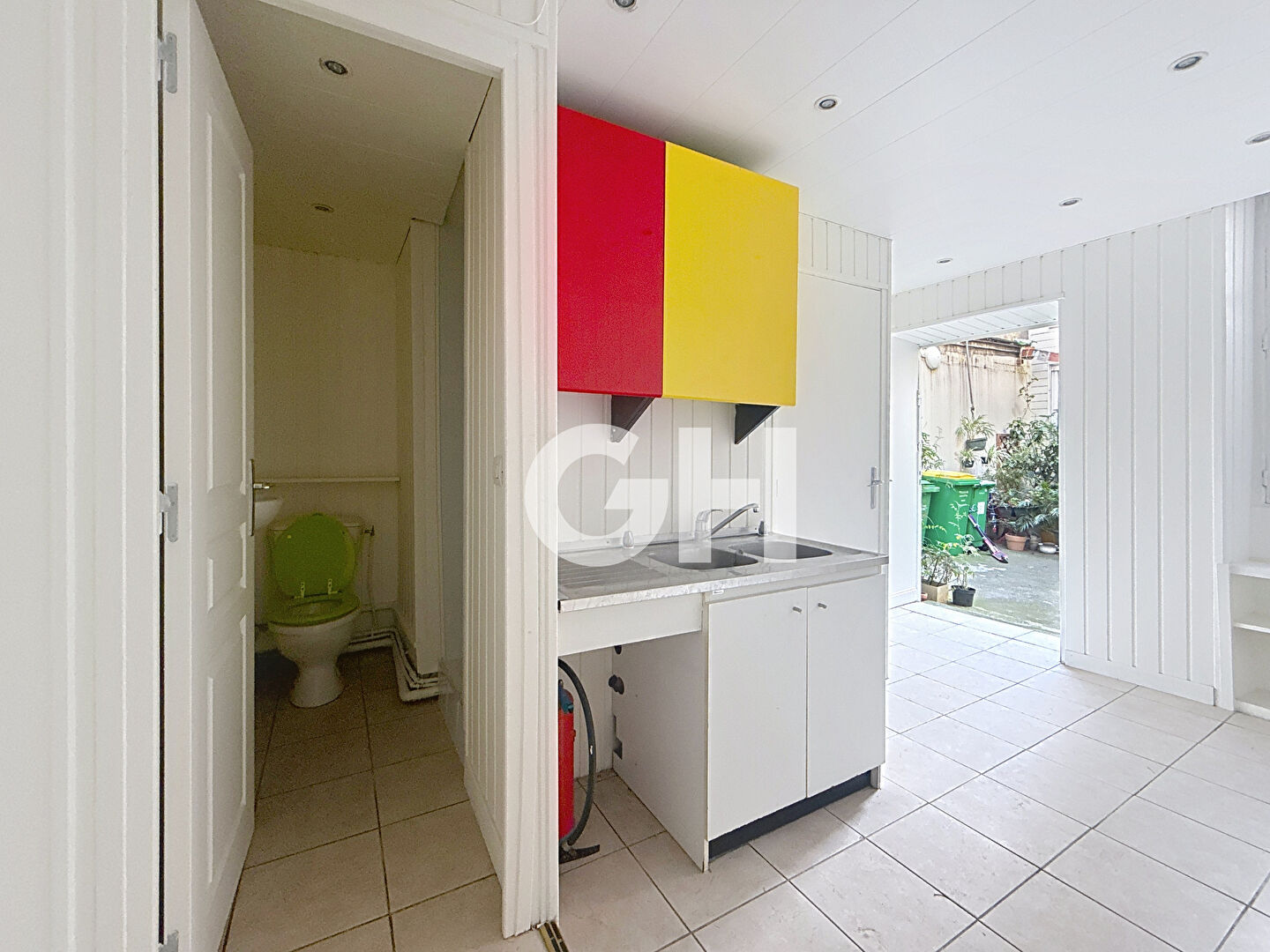 Local commercial Paris 2 pièce(s) 46 m2