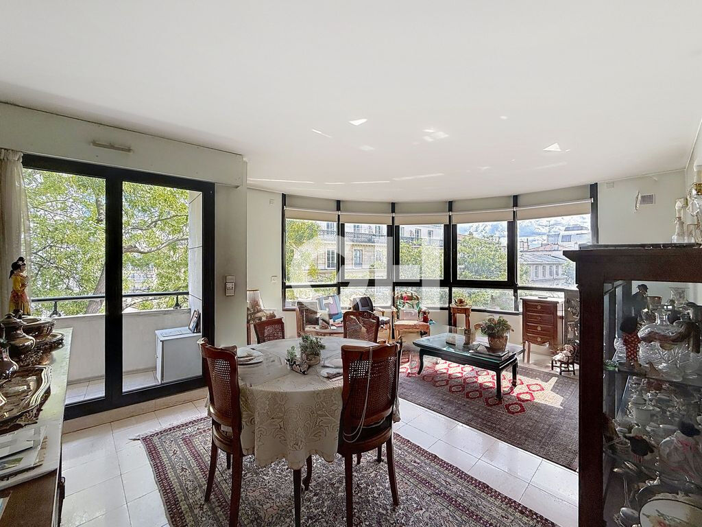 Appartement familial de 4 chambres avec balcon loggia