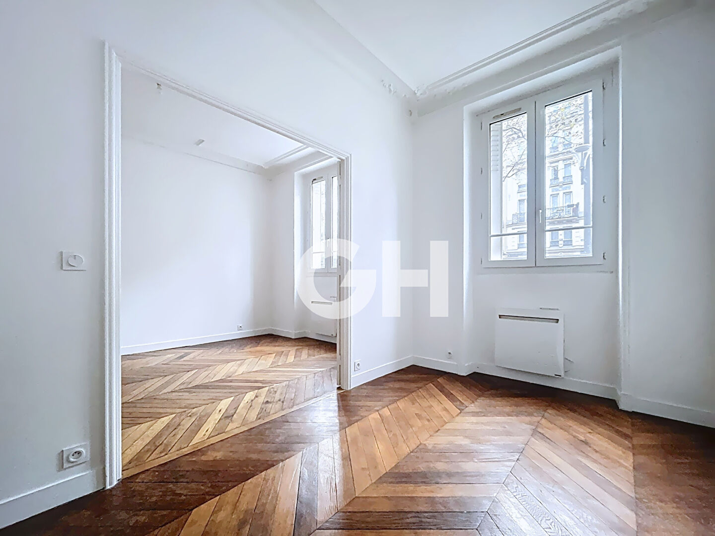 Opportunité investisseurs 3 pièces Haussmannien rénové Bd Voltaire/Nation