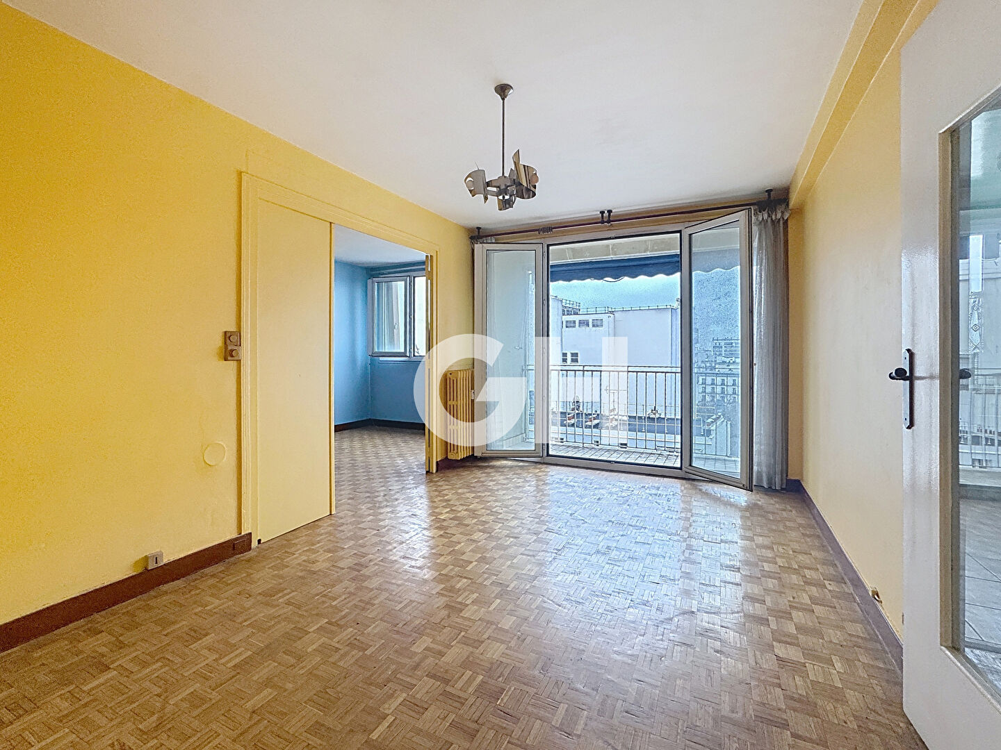 Paris 20 Nation | T2 9ème étage lumineux avec ascenseur et balcon