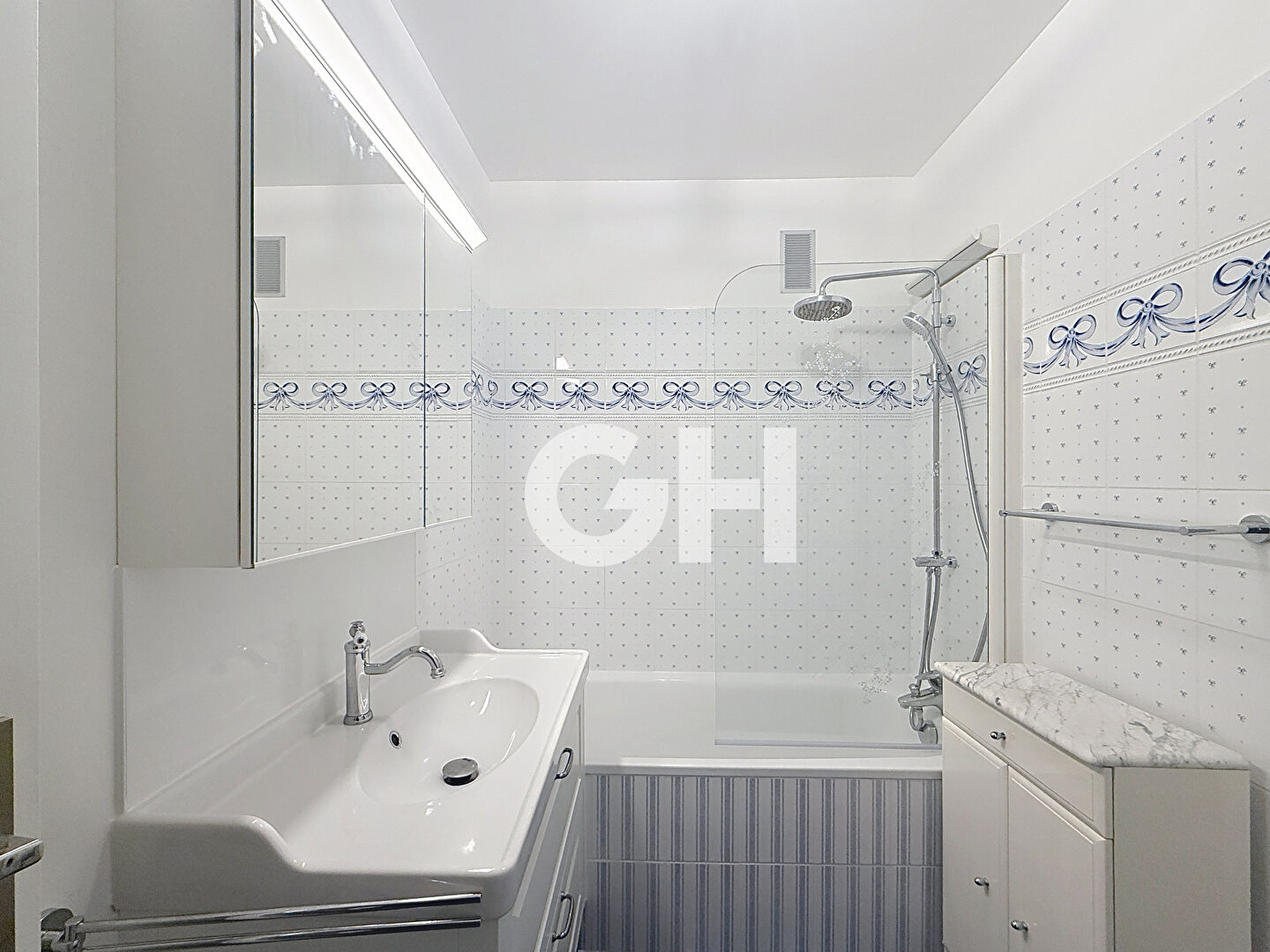 Appartement Paris 2 pièce(s) 50 m2