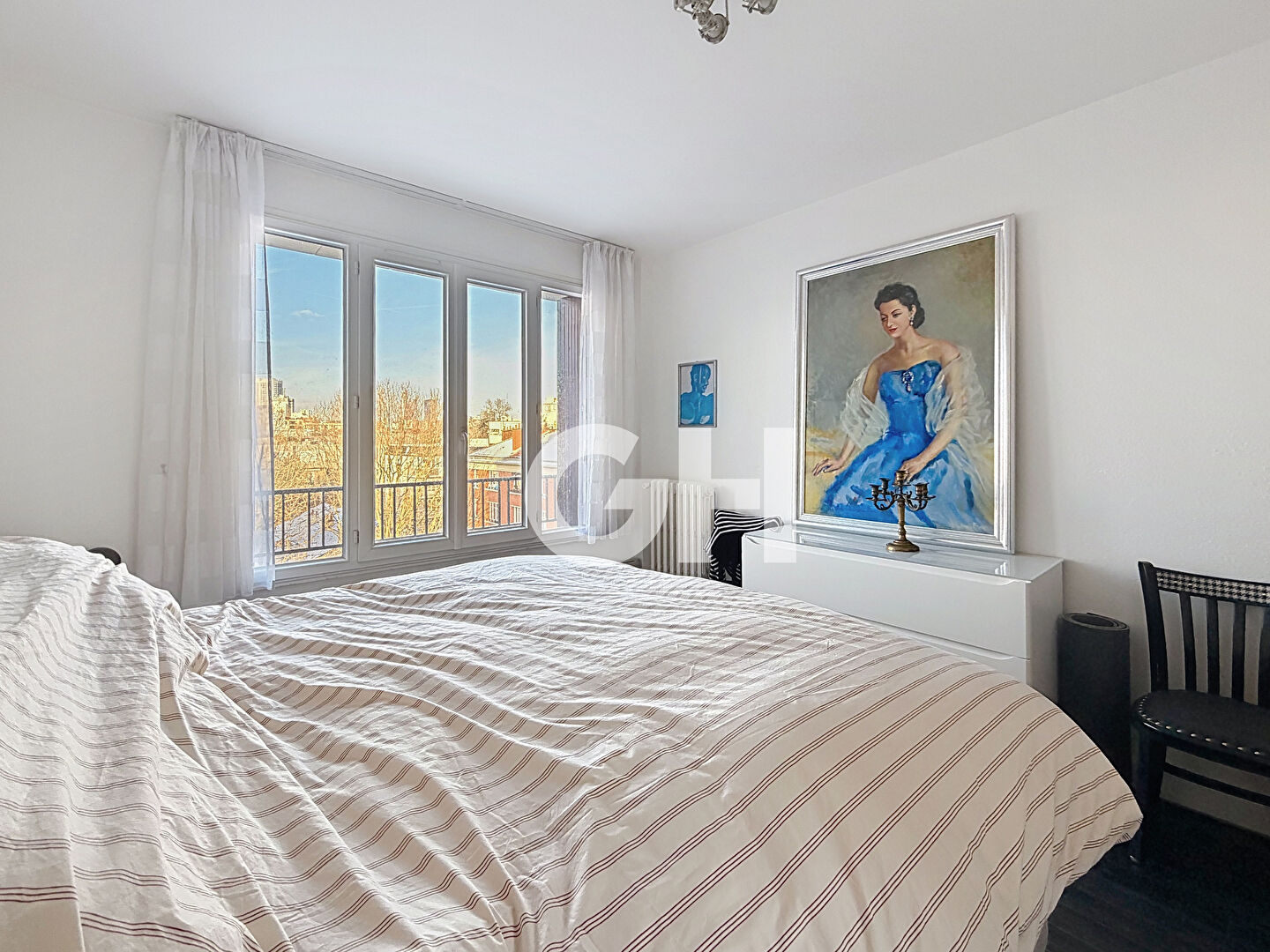 3 pièces avec balcon en étage élevé