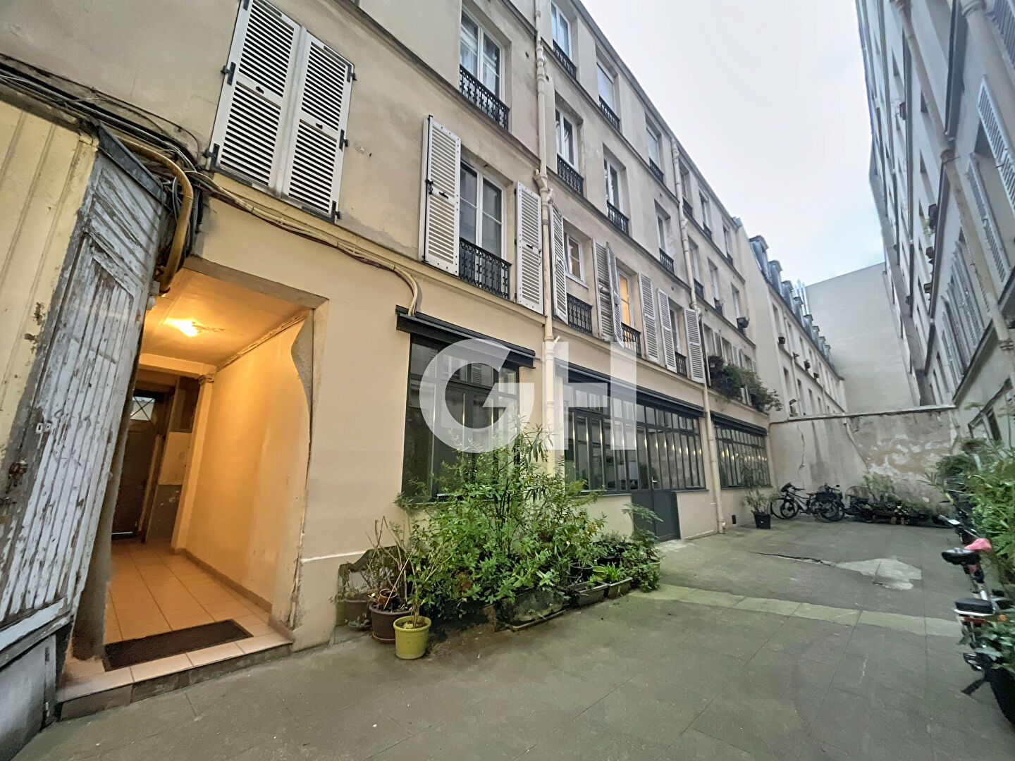 Beau 2 pièces traversant et lumineux de 46 m² Oberkampf / Saint-Maur