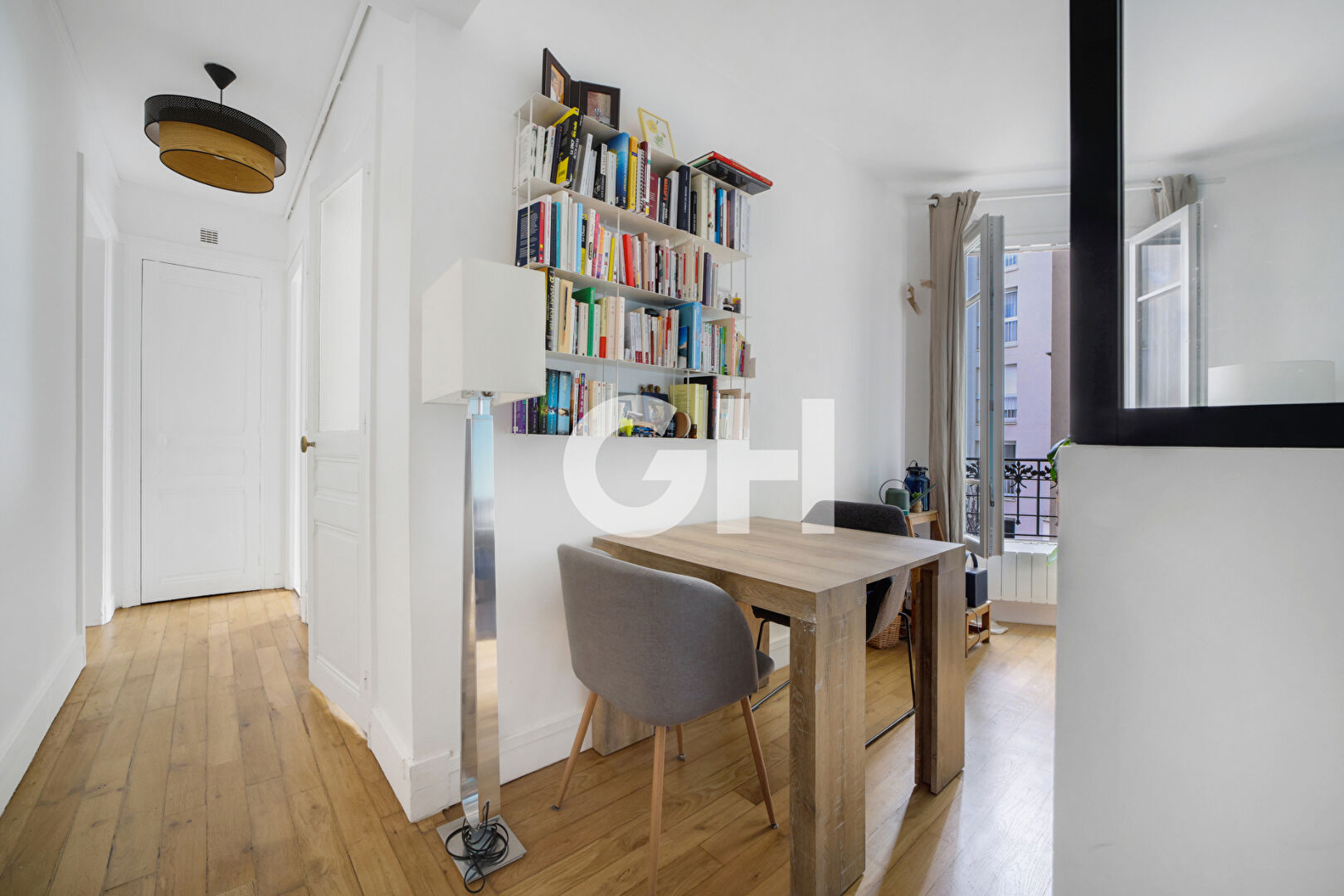 Appartement de 2 pièces refait à neuf