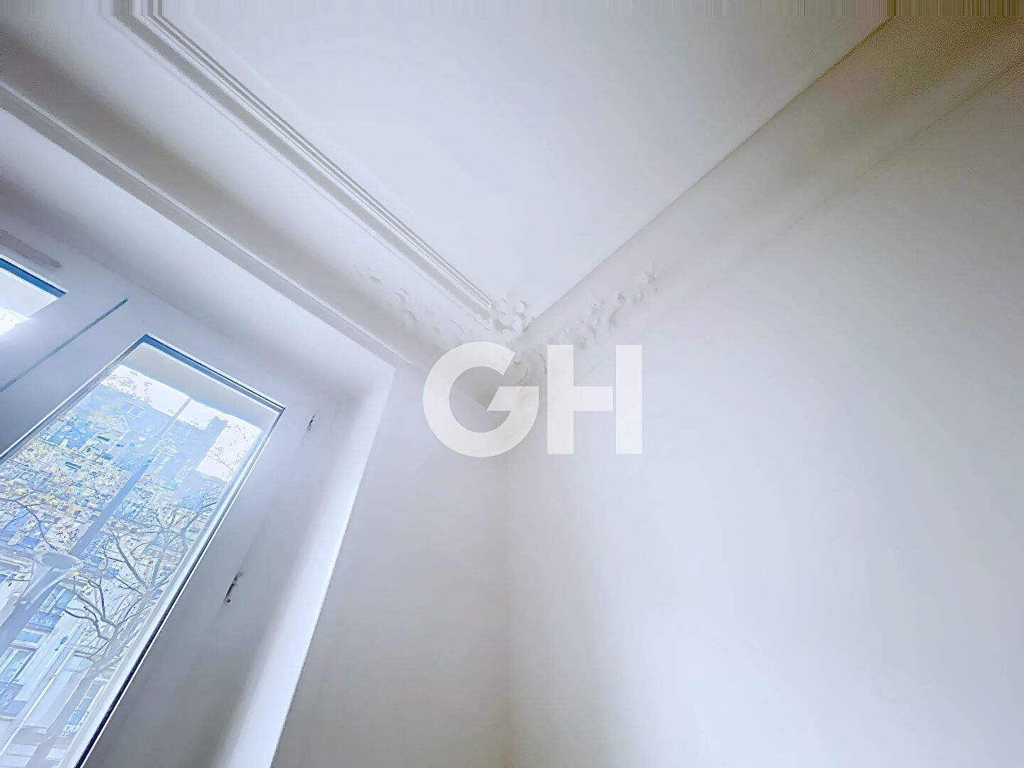 Charme de l'haussmannien rénové, 3 pièces ? boulevard Voltaire, proche Nation