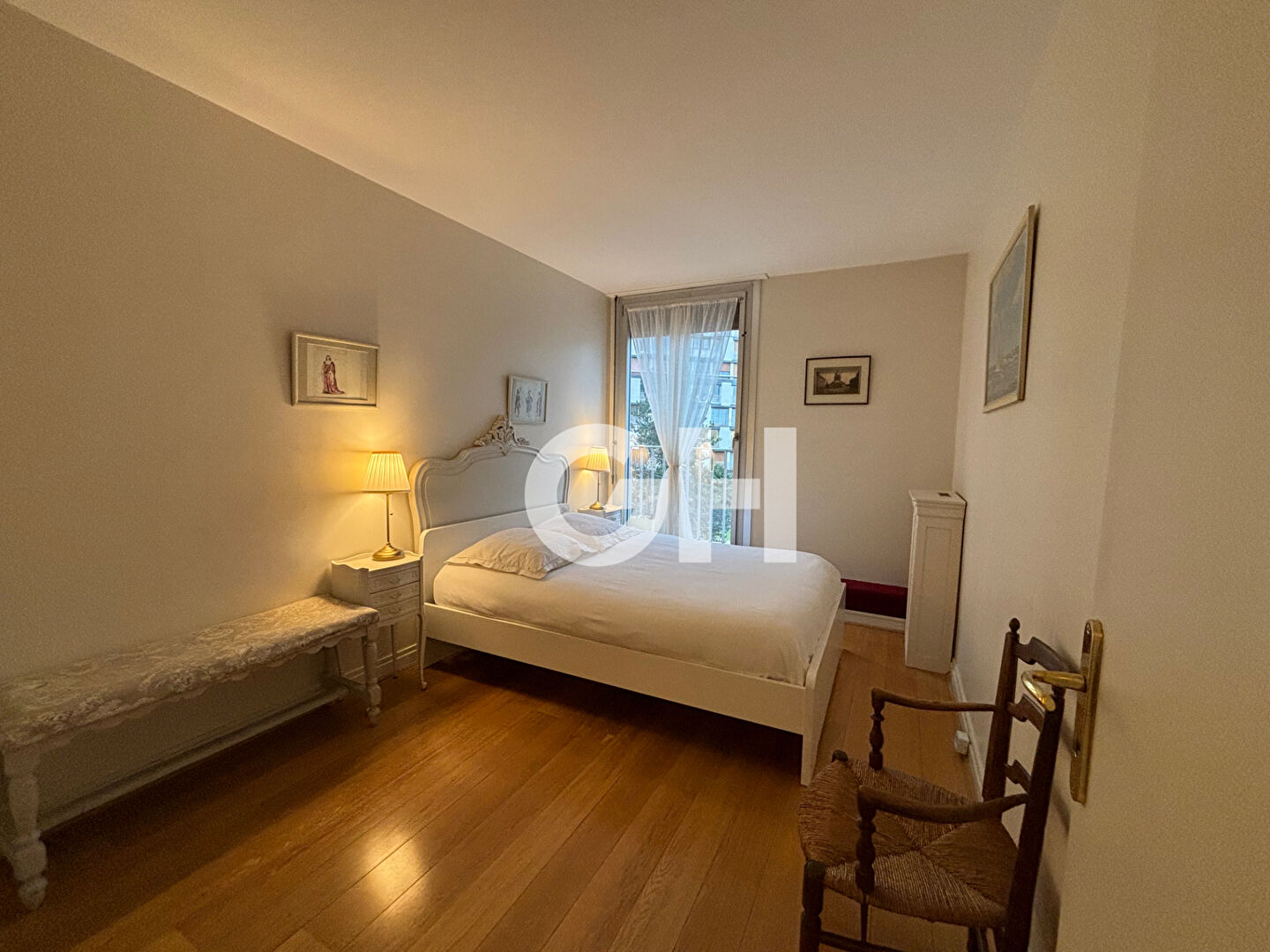 Appartement 2 pièces -  4ème étage avec ascenseur - Philippe Auguste