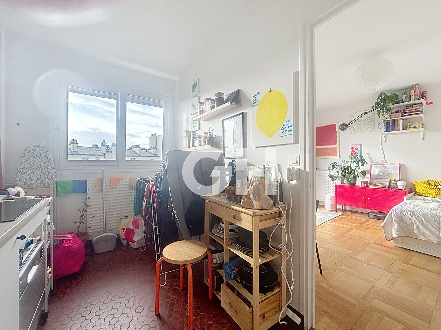 PARIS 11ème MÉTRO VOLTAIRE ? STUDIO LUMINEUX ÉTAGE ÉLEVÉ