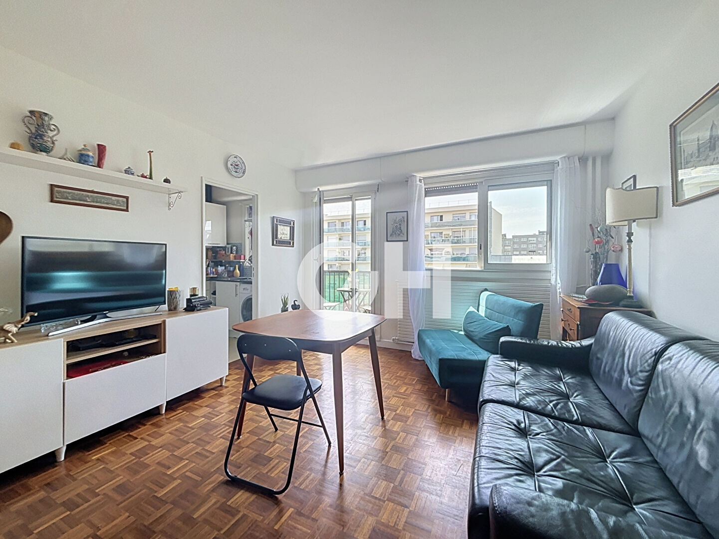 Appartement Paris 2 pièce(s) Avec balcon