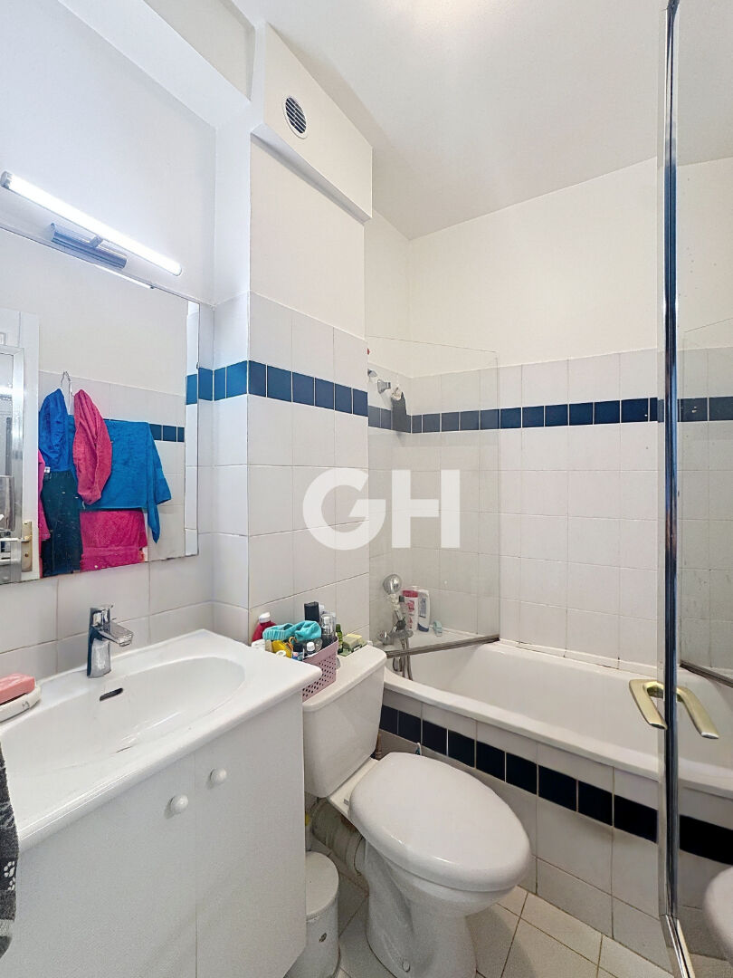 Métro Maraîchers - appartement de deux pièces