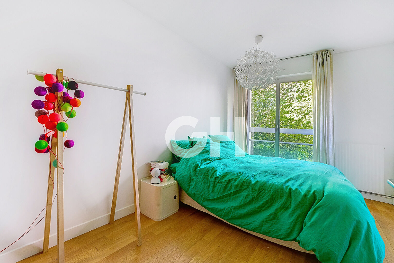 Paris 11 - 4 pièces lumineux en excellent état