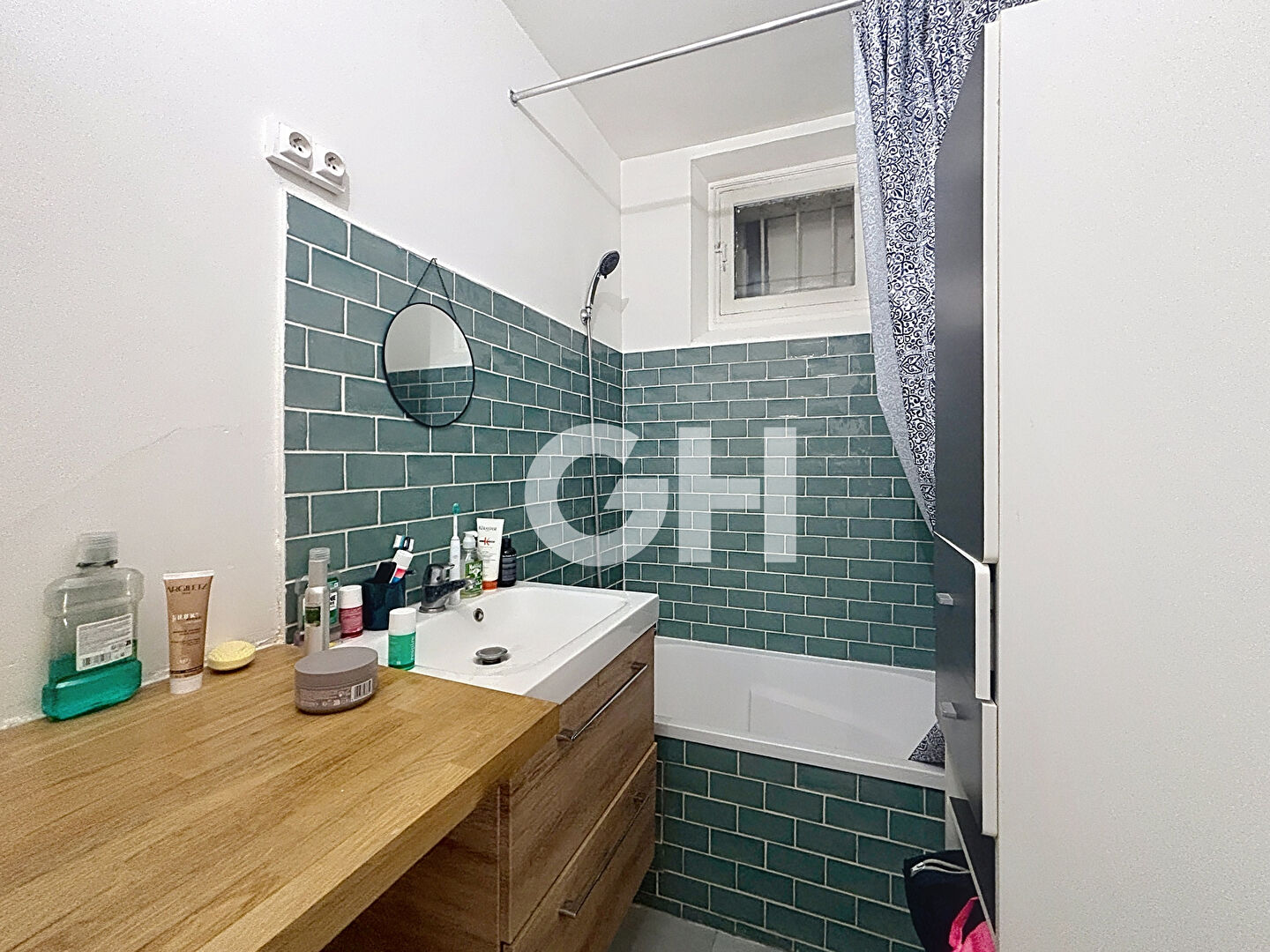 Appartement Paris 3 pièces Pyrénées/Place de la Réunion avec balcon