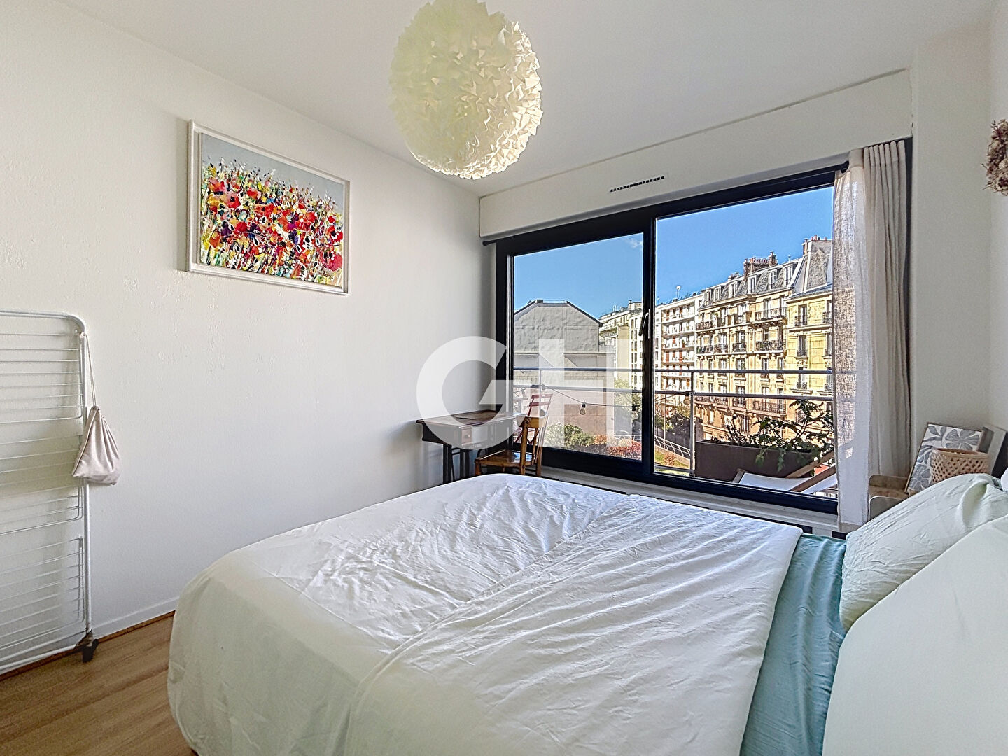 Paris 12ème  NATION-PICPUS Deux pièces rénovées avec balcon 