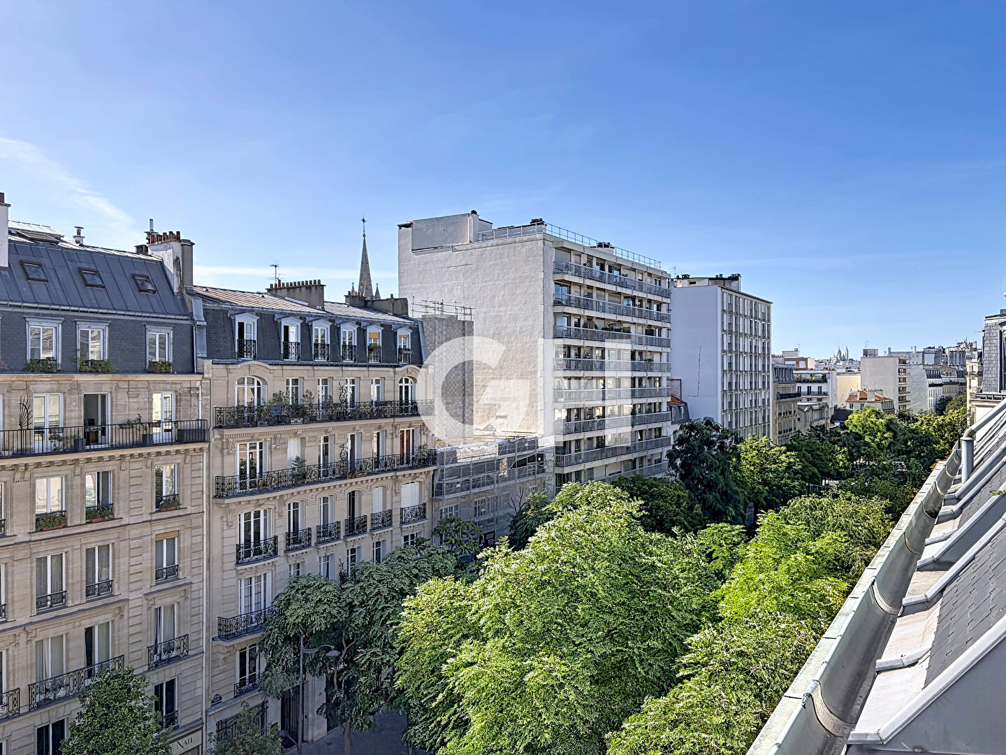 Appartement 1 pièce 18 m² · à Paris · 18 m² · 228 000 €