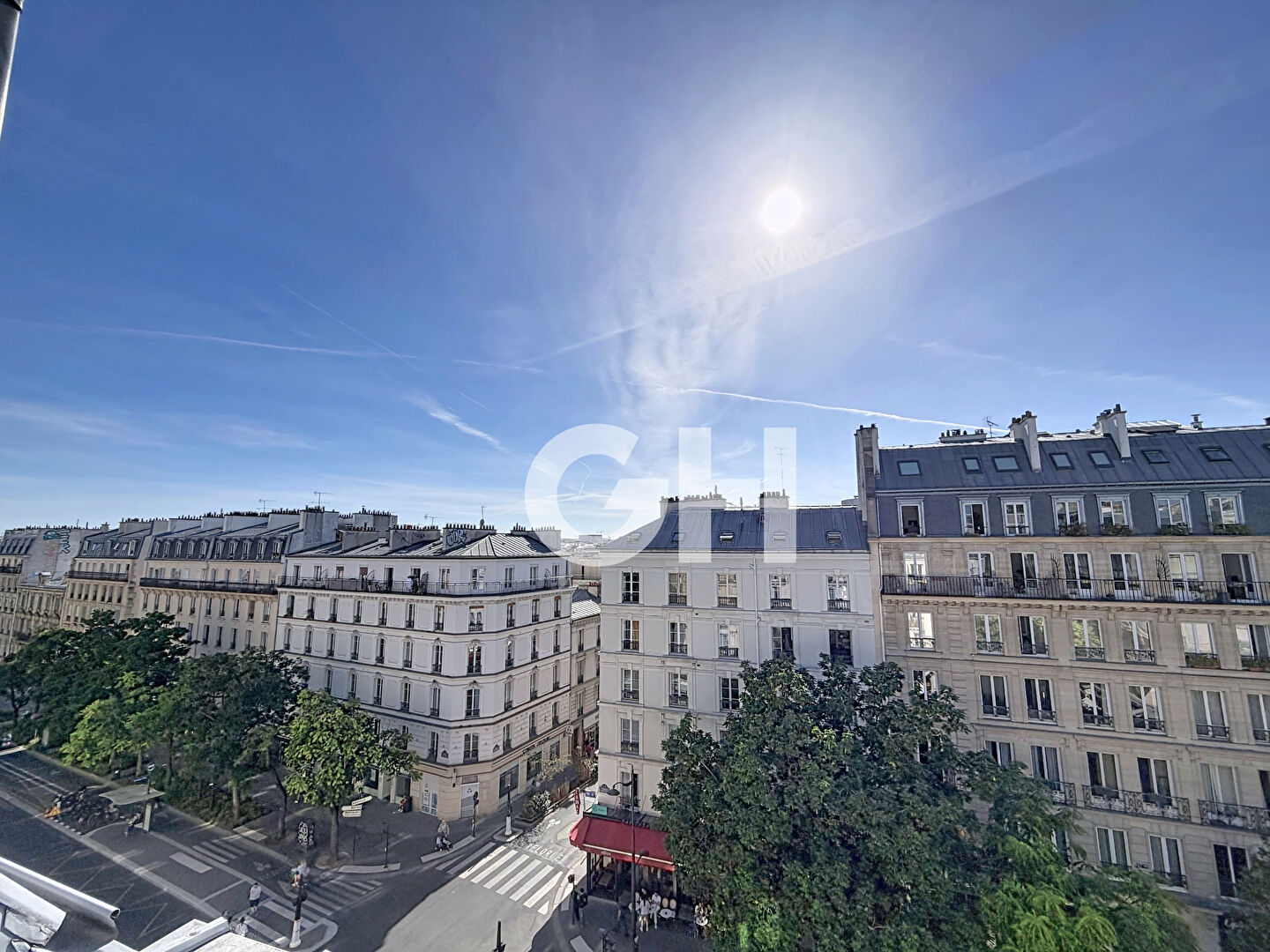 VOLTAIRE - GARDETTE - STUDIO DERNIER ETAGE