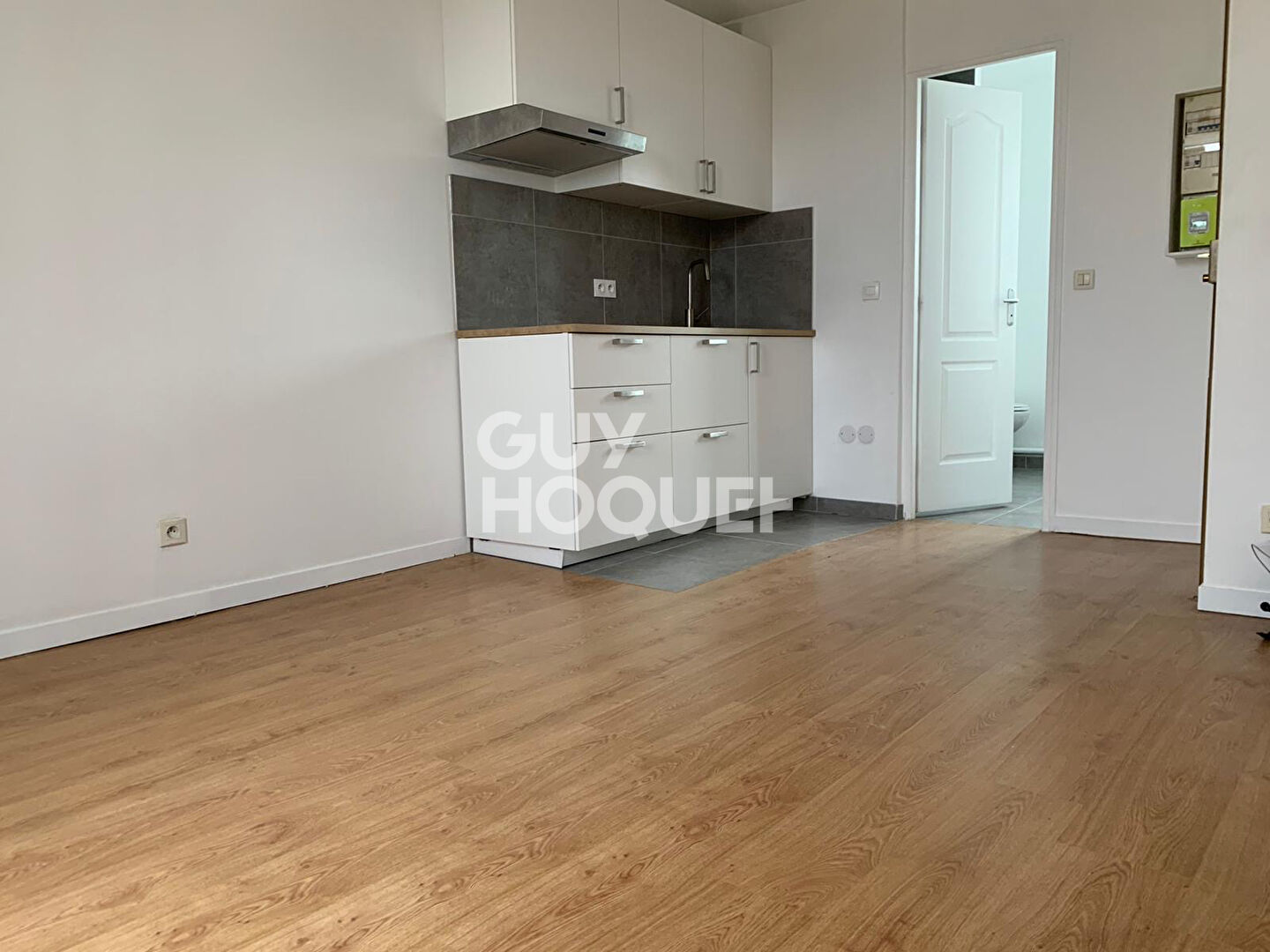 Location d'un appartement T1 à NEUILLY SUR MARNE