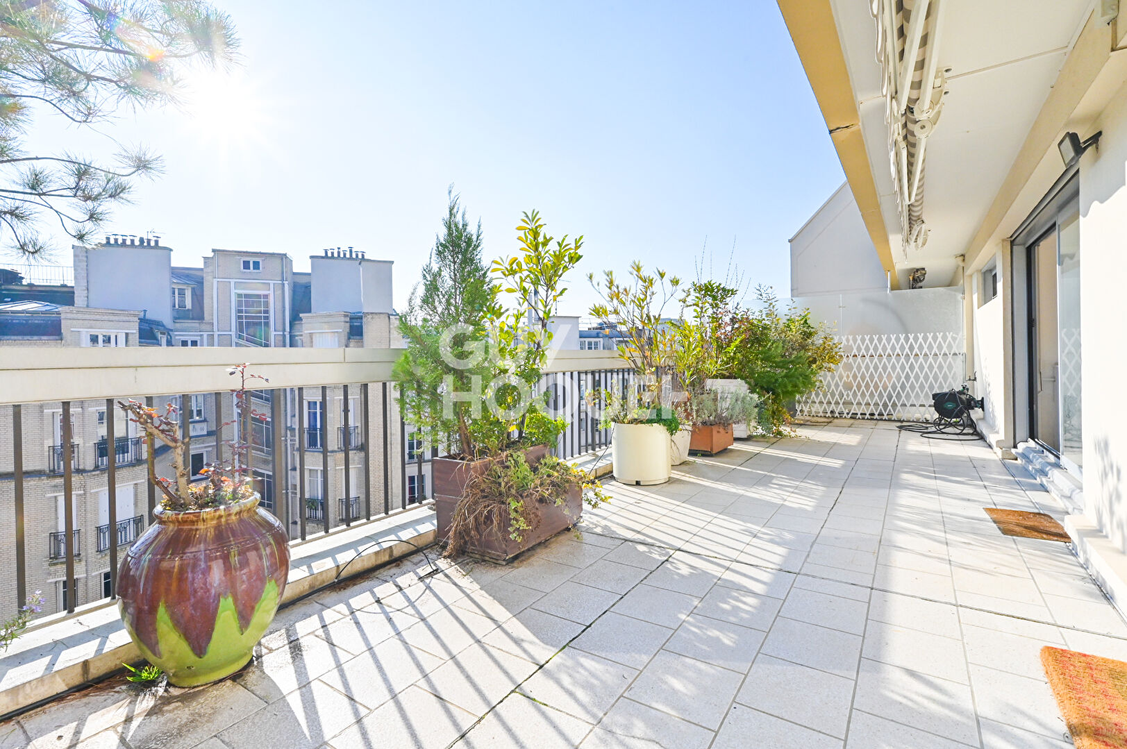 Appartement 3 pièces avec magnifique terrasse plein sud