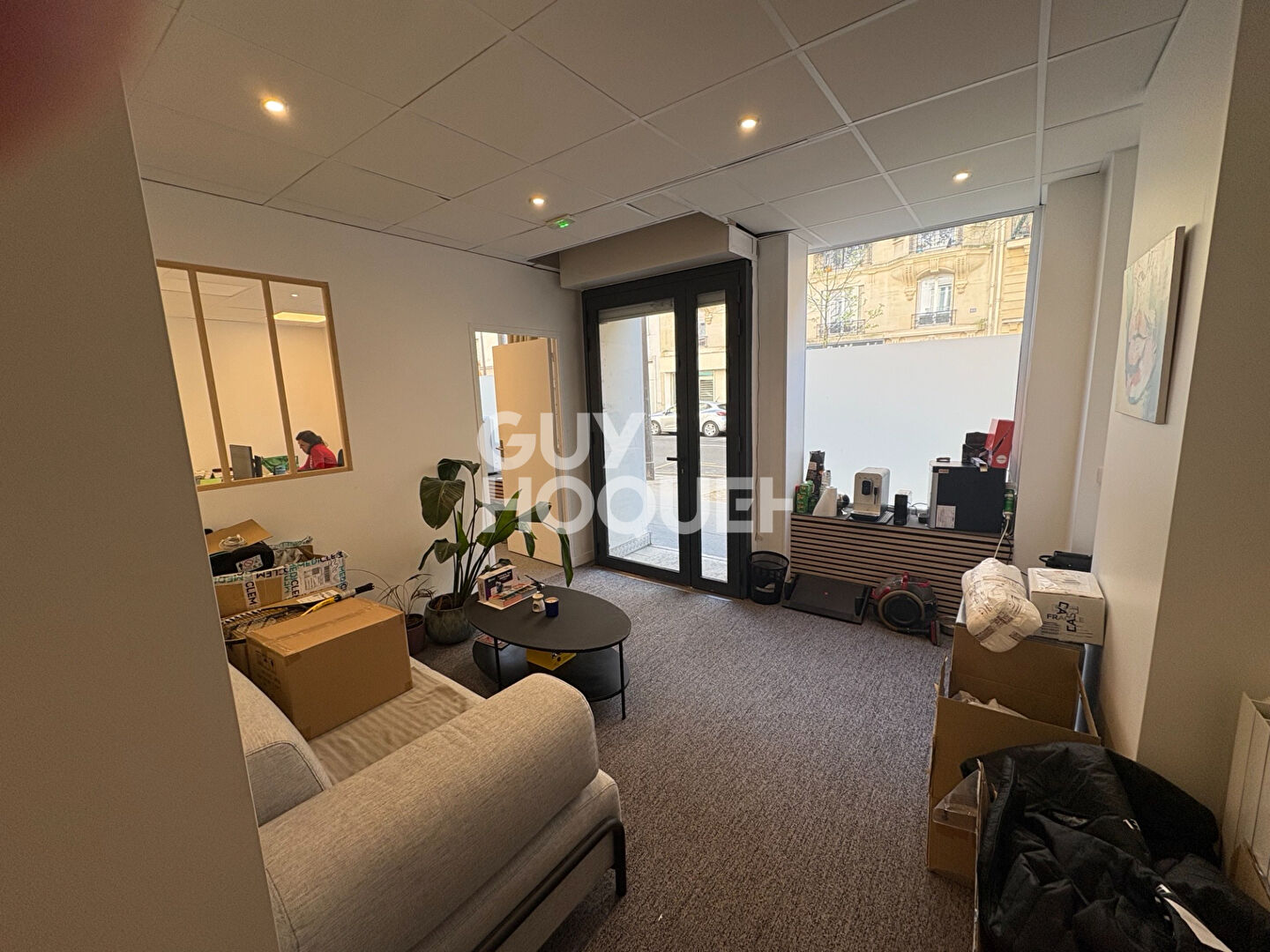 Local commercial  1 pièce(s) 122 m2