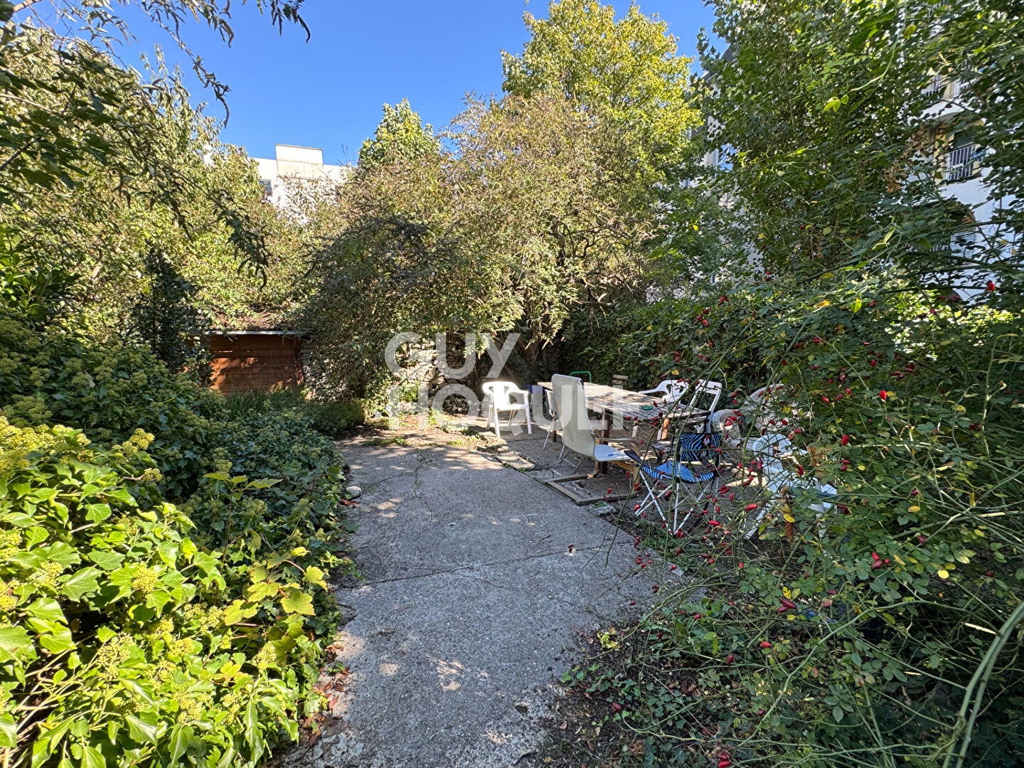 Maison fond de cour - Extérieur - Ménilmontant - Gros potentiel