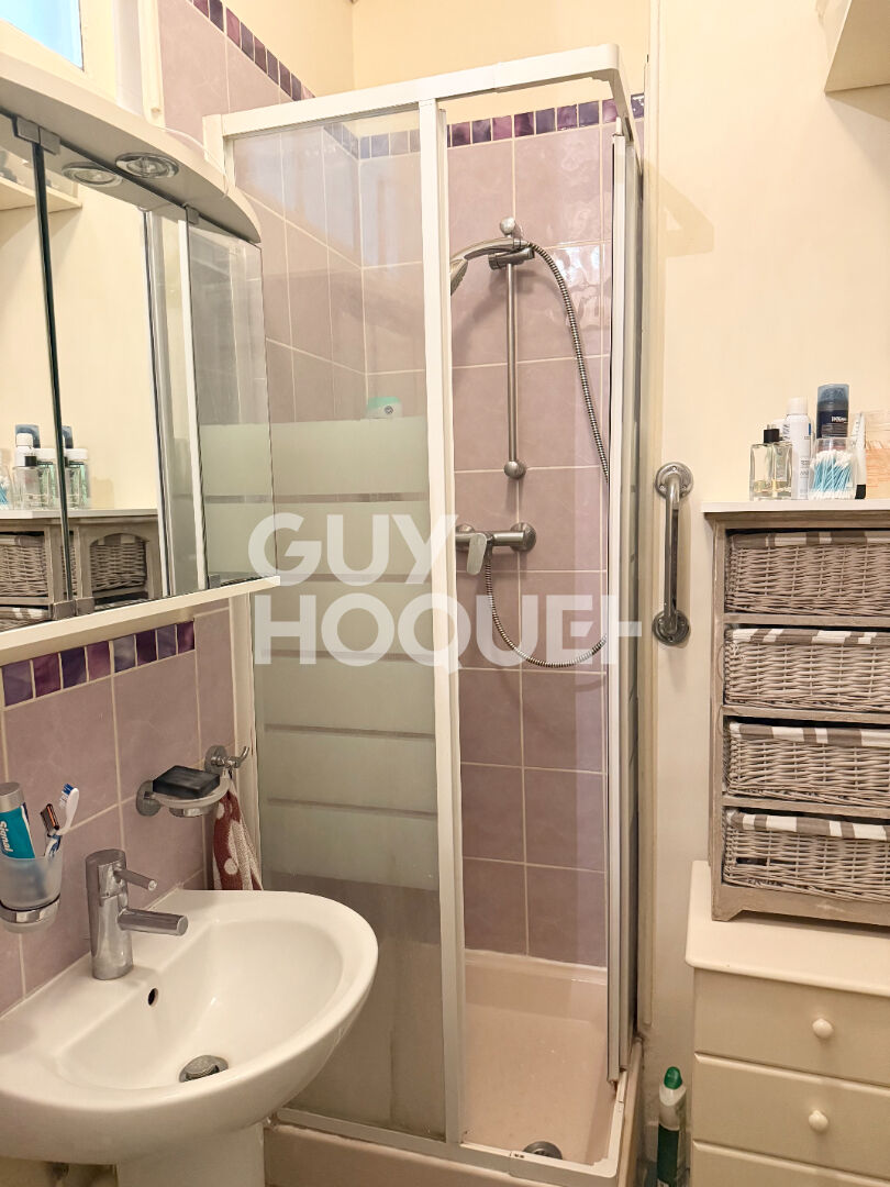 GARE DE LYON - 3 PIECES TRAVERSANT de 57m²