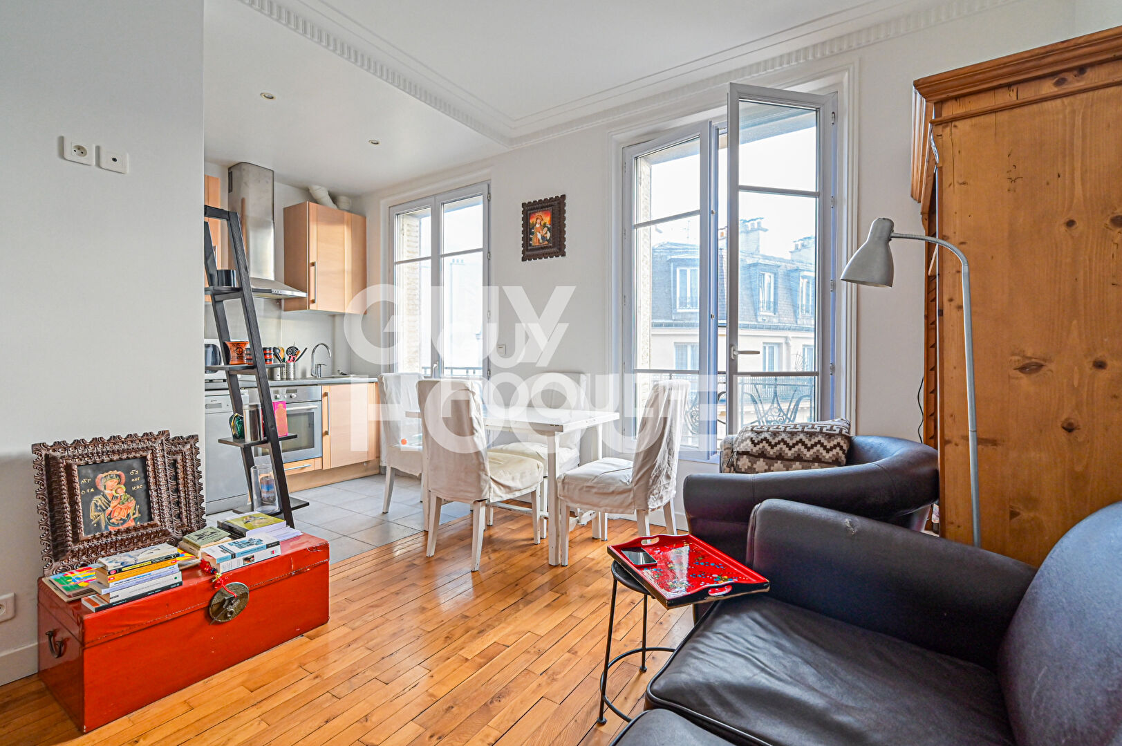 Place Daumesnil (Félix Eboué) / Est / Lumineux  / Calme / En étage avec Ascenseur