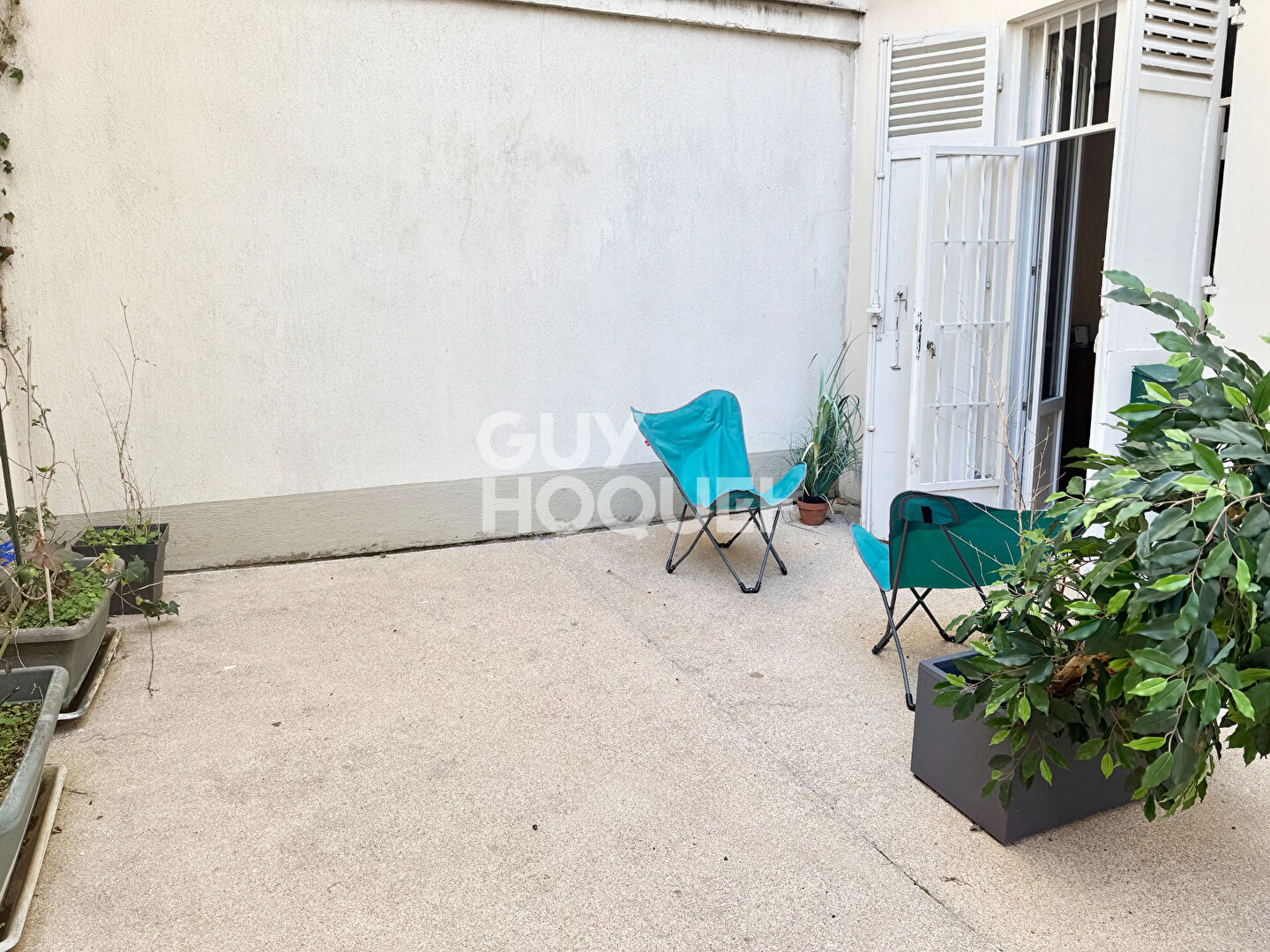 GARE DE LYON - 3 PIECES TRAVERSANT de 57m²