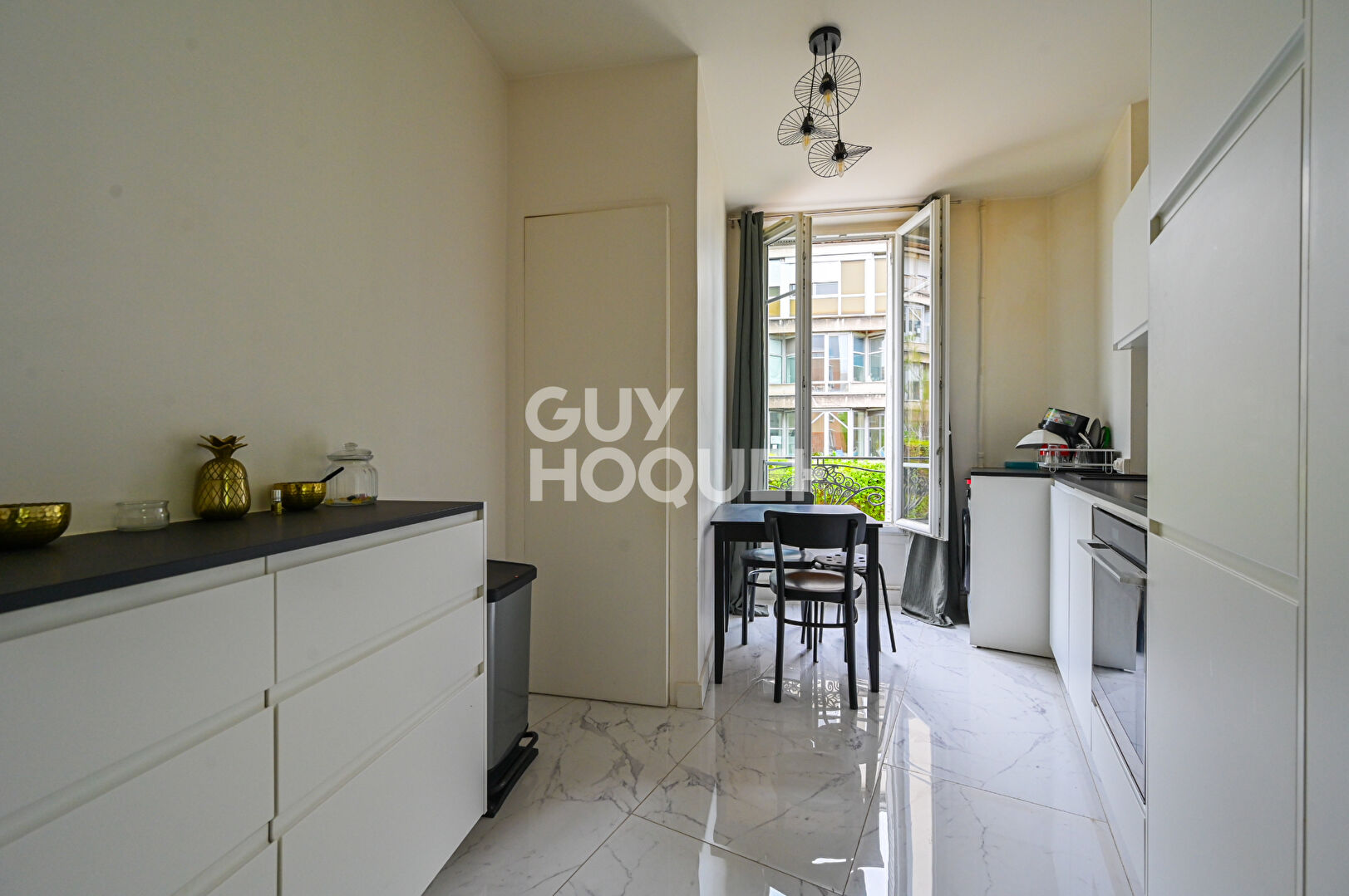 Deux pièces avec vue sur Coulée Verte