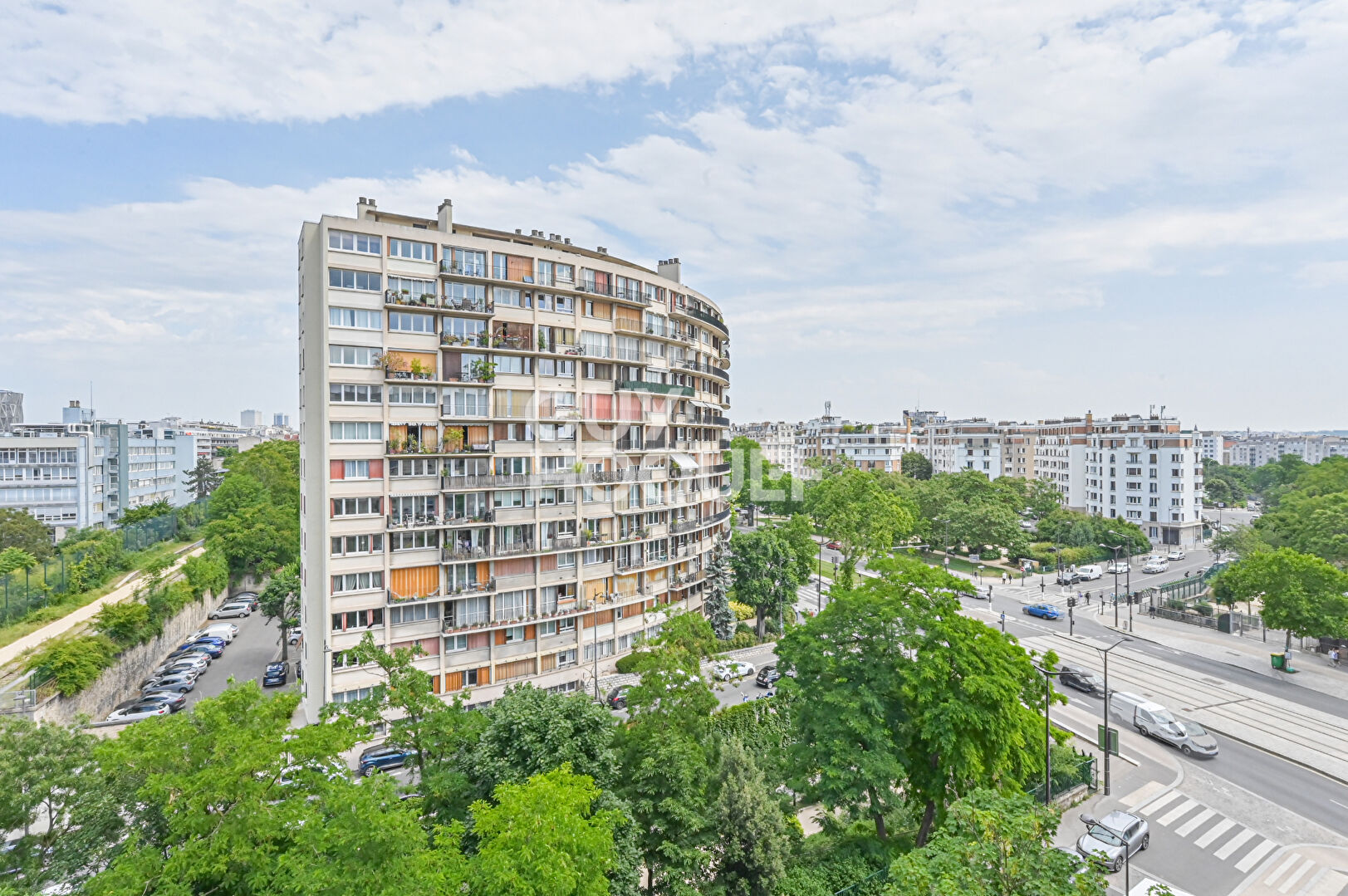 Spacieux 3 pièces en étage avec balcon