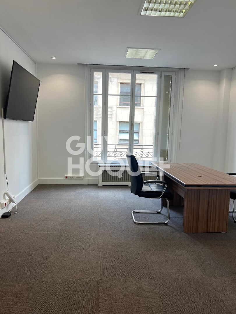Bureaux Paris 1 pièce(s) 25 m2