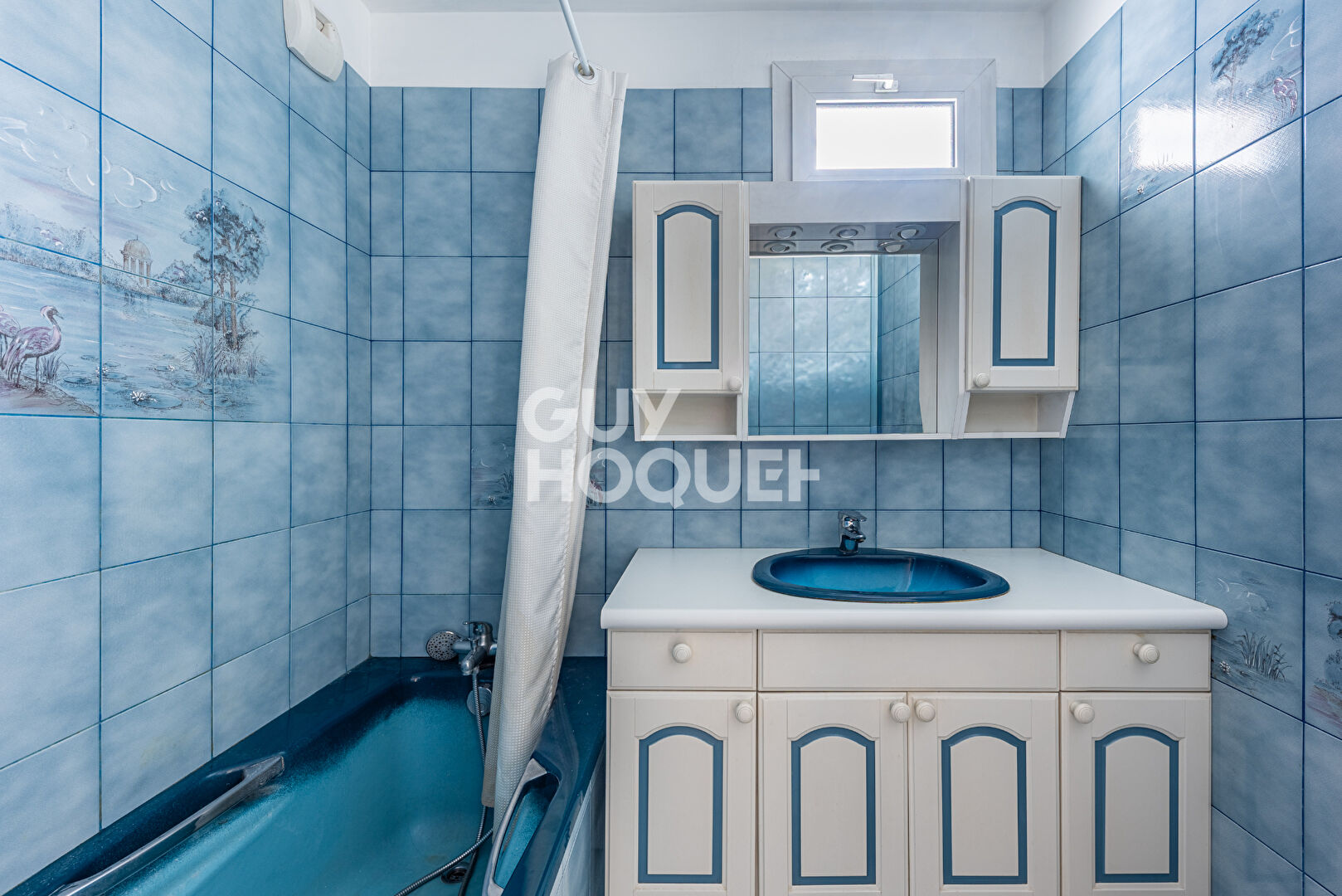 Mairie d'Ivry 3 pièces Immeuble ravalé et isolé