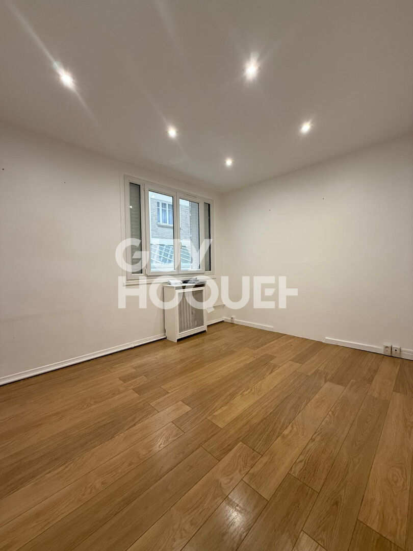 Bureaux Paris 1 pièce(s) 11.85 m2