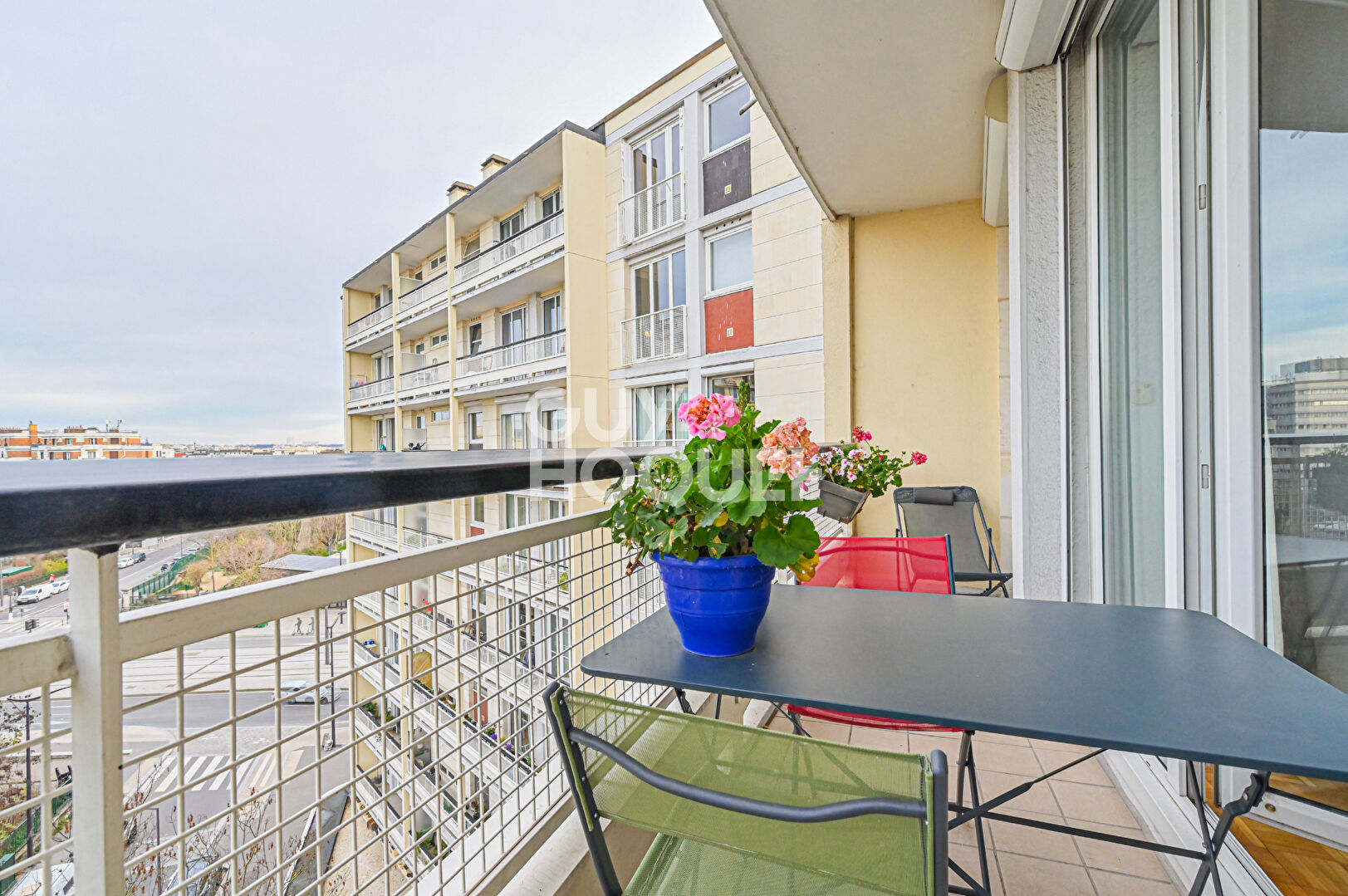 3 pièces lumineux en étage avec balcons