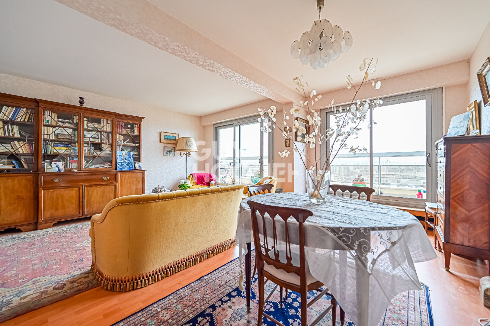 RARE 3 pièces avec balcon en dernier étage