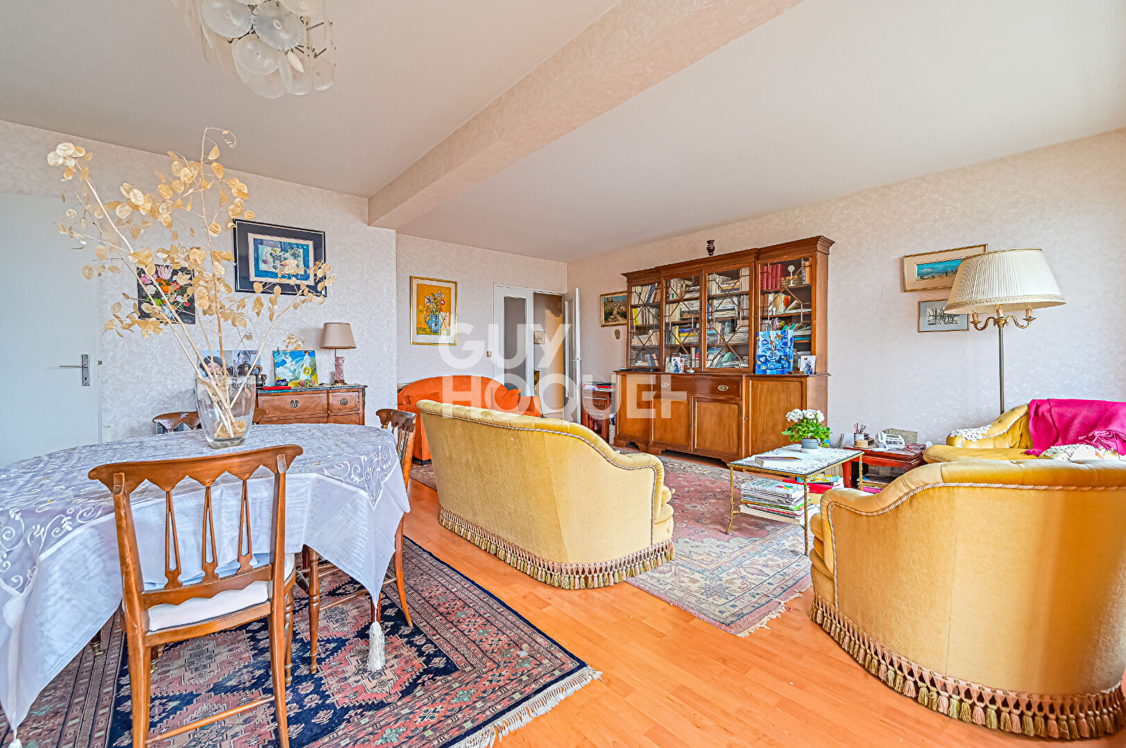 RARE 3 pièces avec balcon en dernier étage