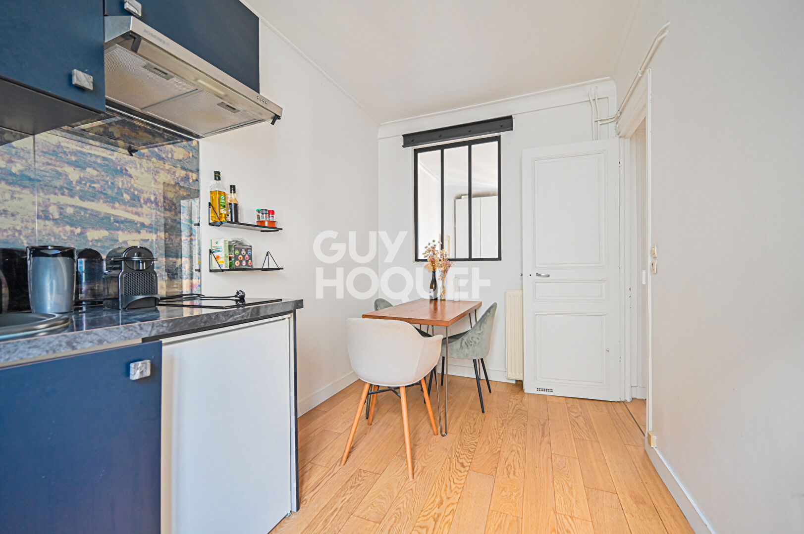 TRES BEAU DEUX PIÈCES DE 28m2