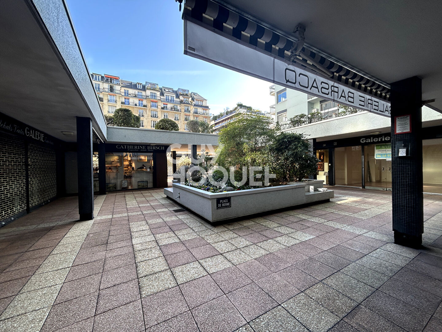 Local commercial Paris 1 pièce(s) 15.36 m2